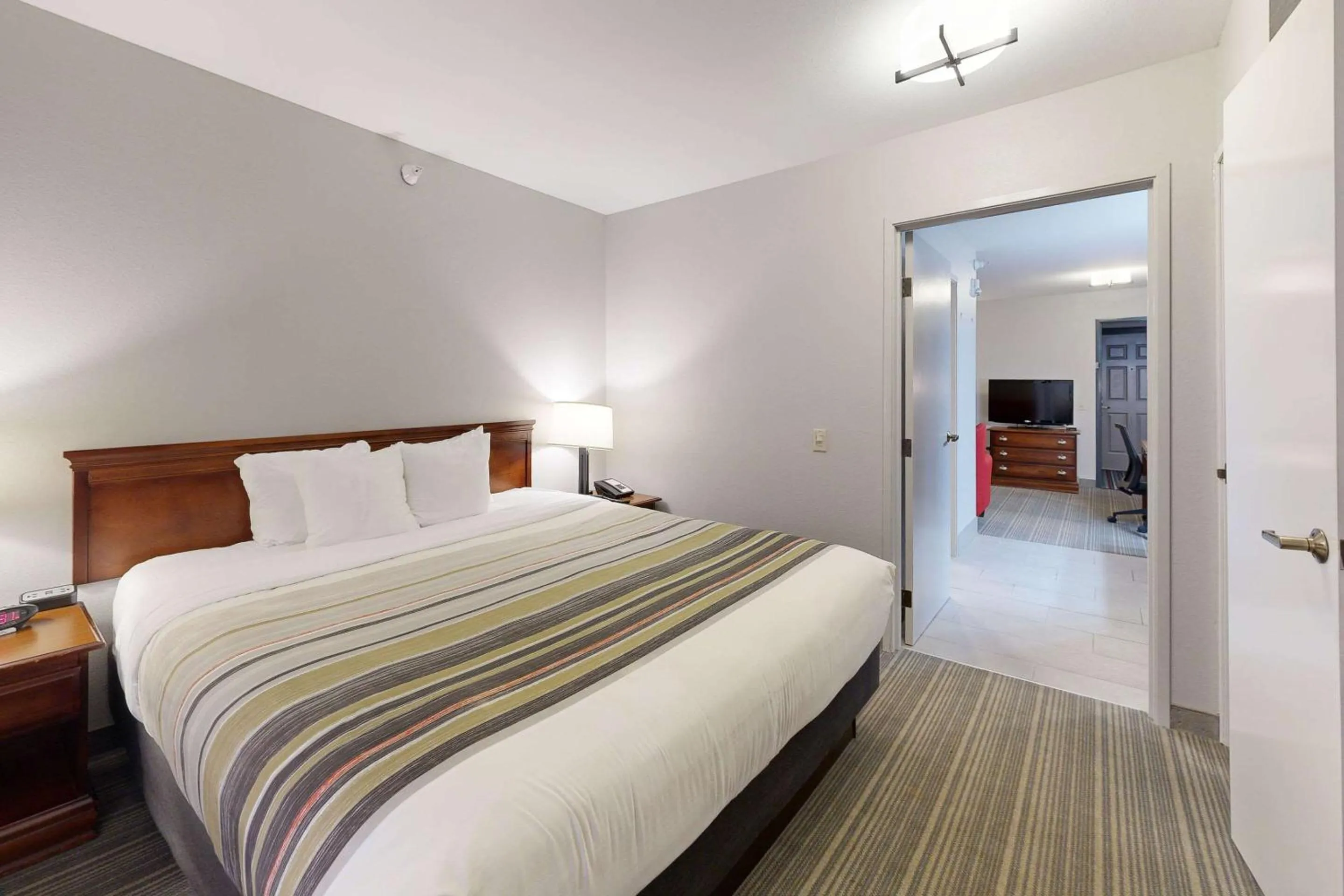 Bedroom, Bed in Country Inn & Suites by Radisson, Michigan City, IN