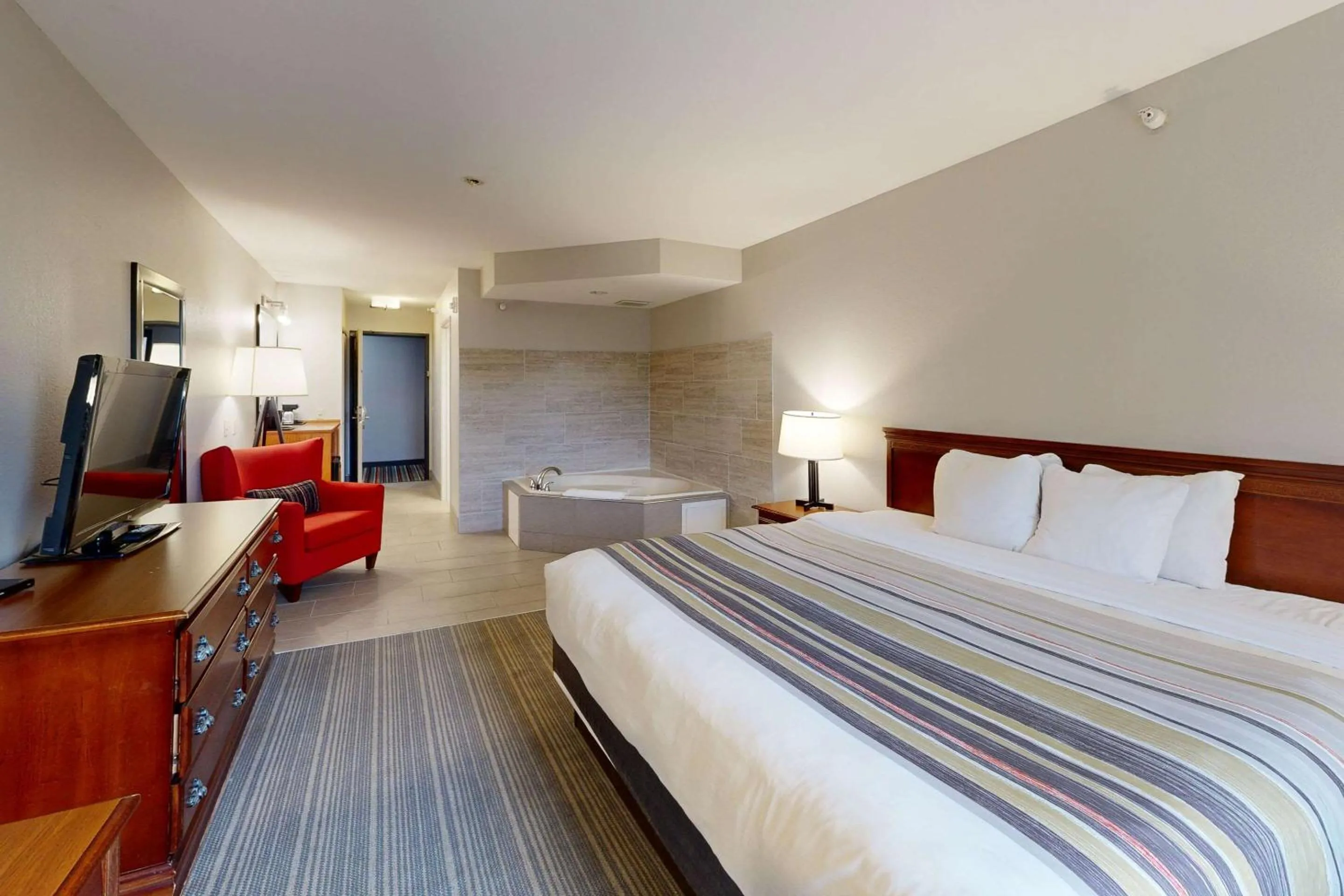 Bedroom, Bed in Country Inn & Suites by Radisson, Michigan City, IN