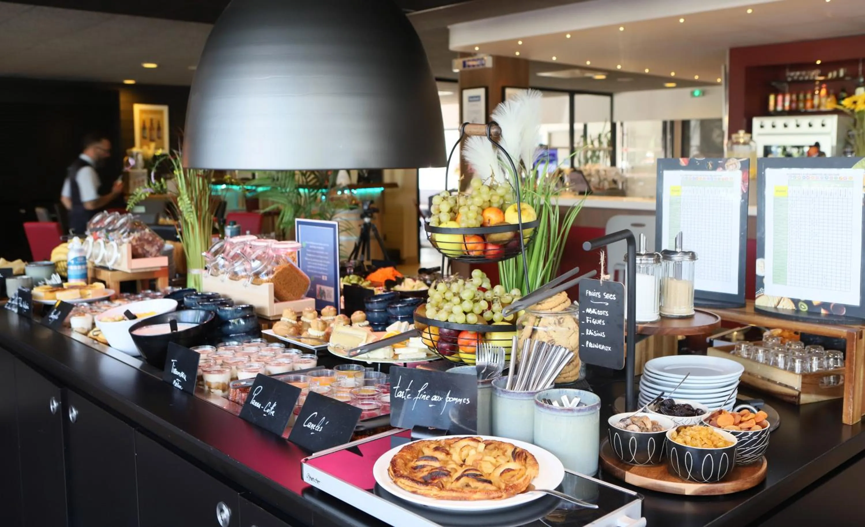 Restaurant/places to eat in Campanile Toulouse Balma - Cité de l'Espace