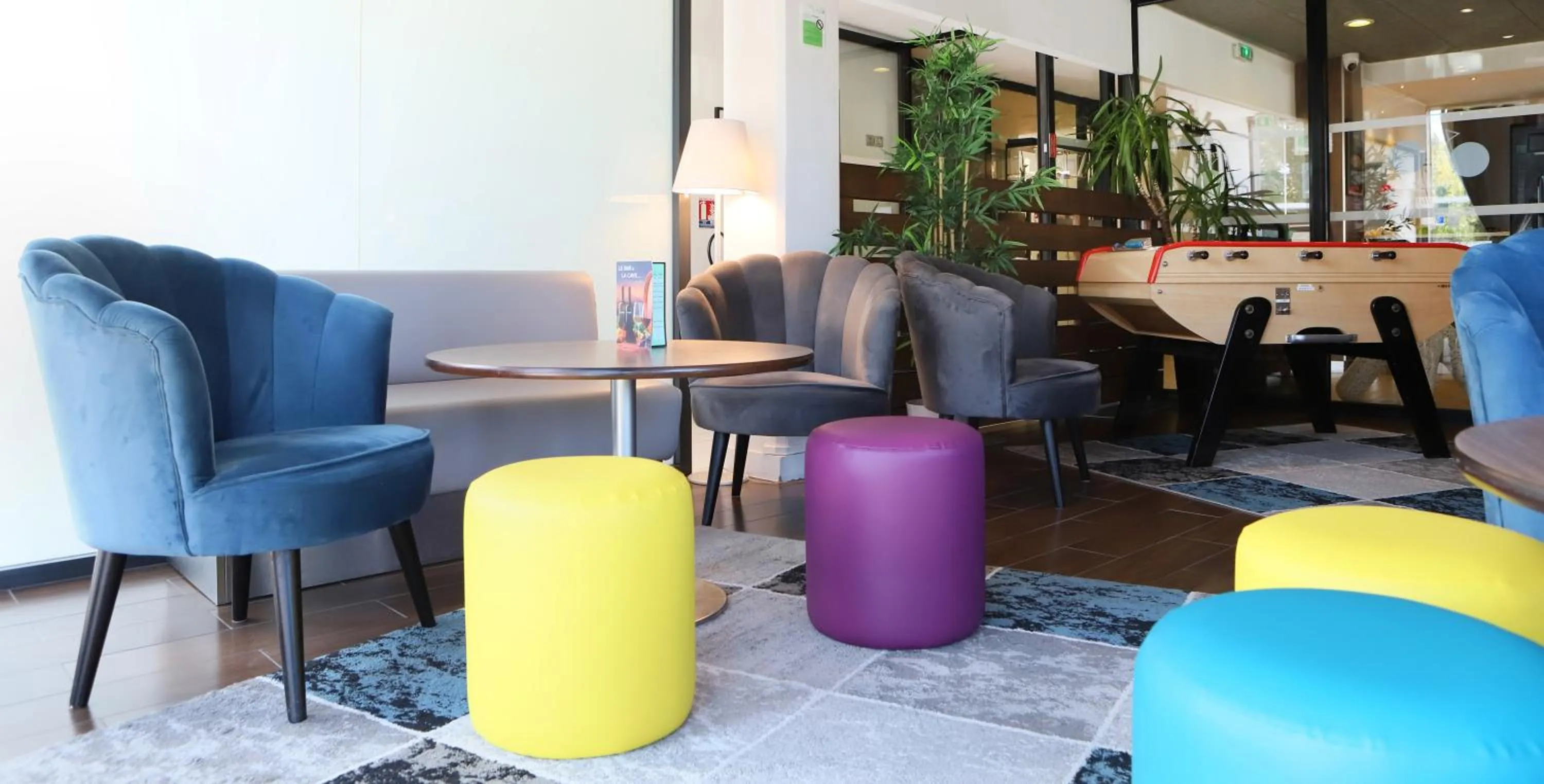 Communal lounge/ TV room in Campanile Toulouse Balma - Cité de l'Espace