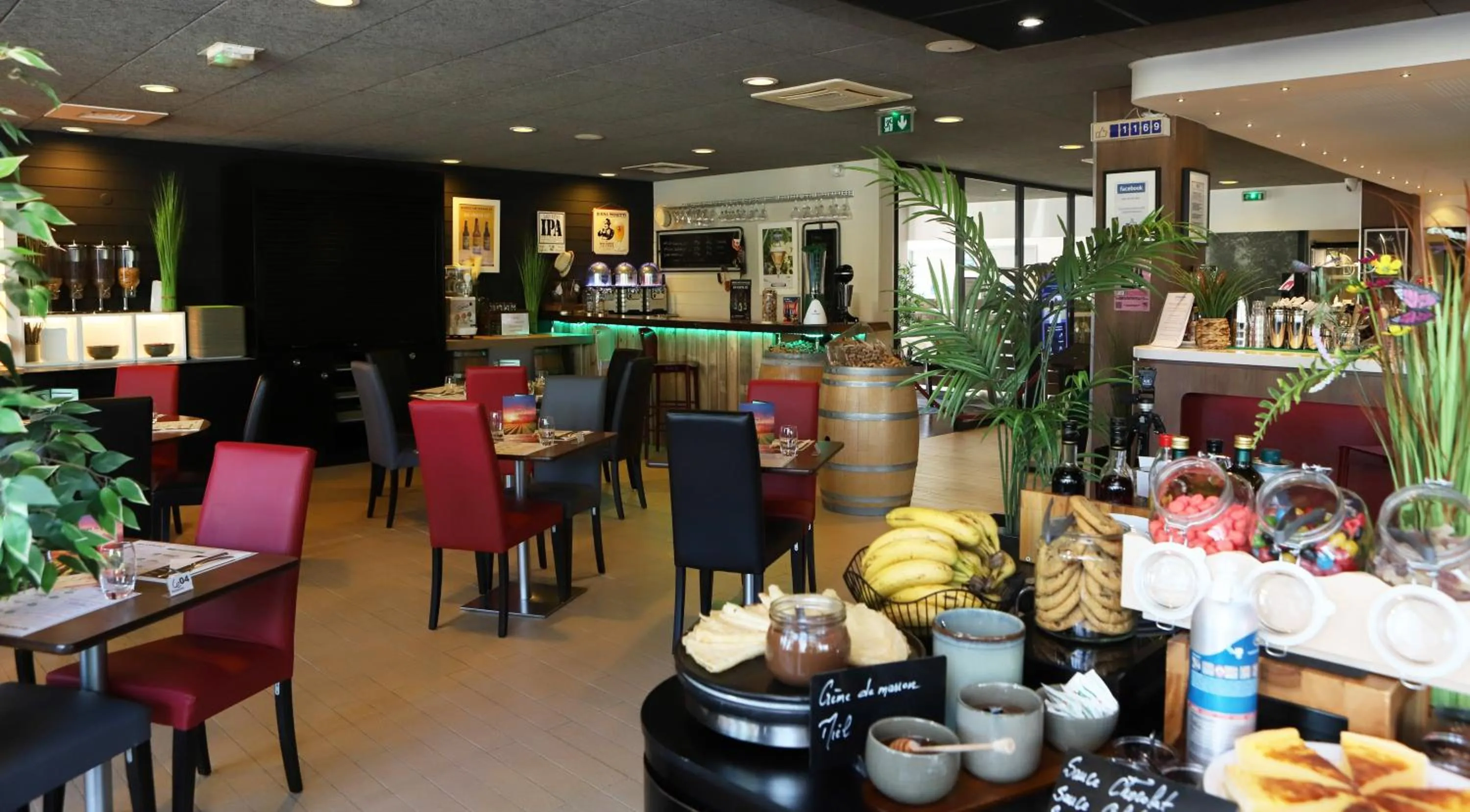 Restaurant/places to eat in Campanile Toulouse Balma - Cité de l'Espace