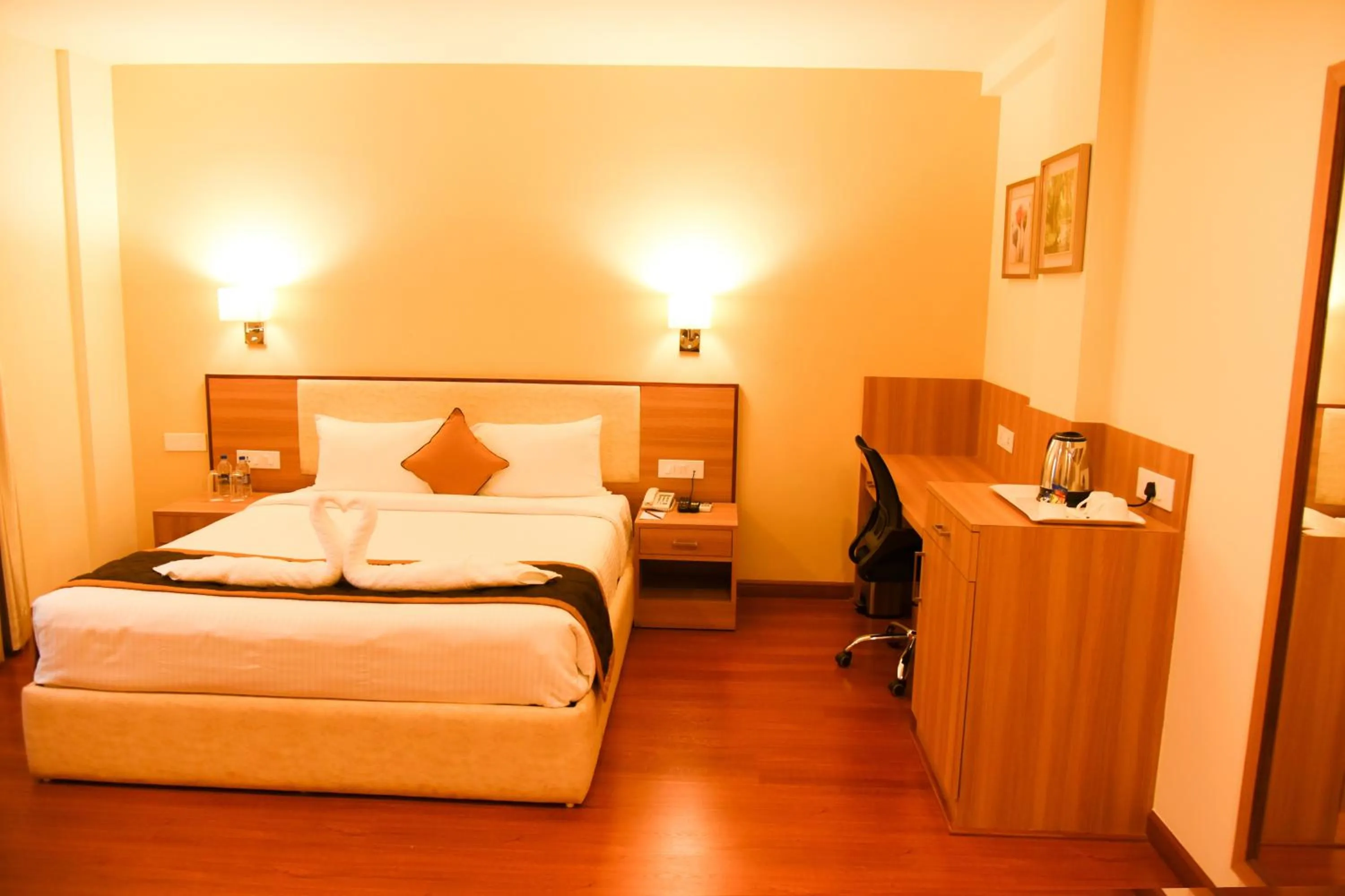 Bedroom, Bed in Hotel RK Gardenia