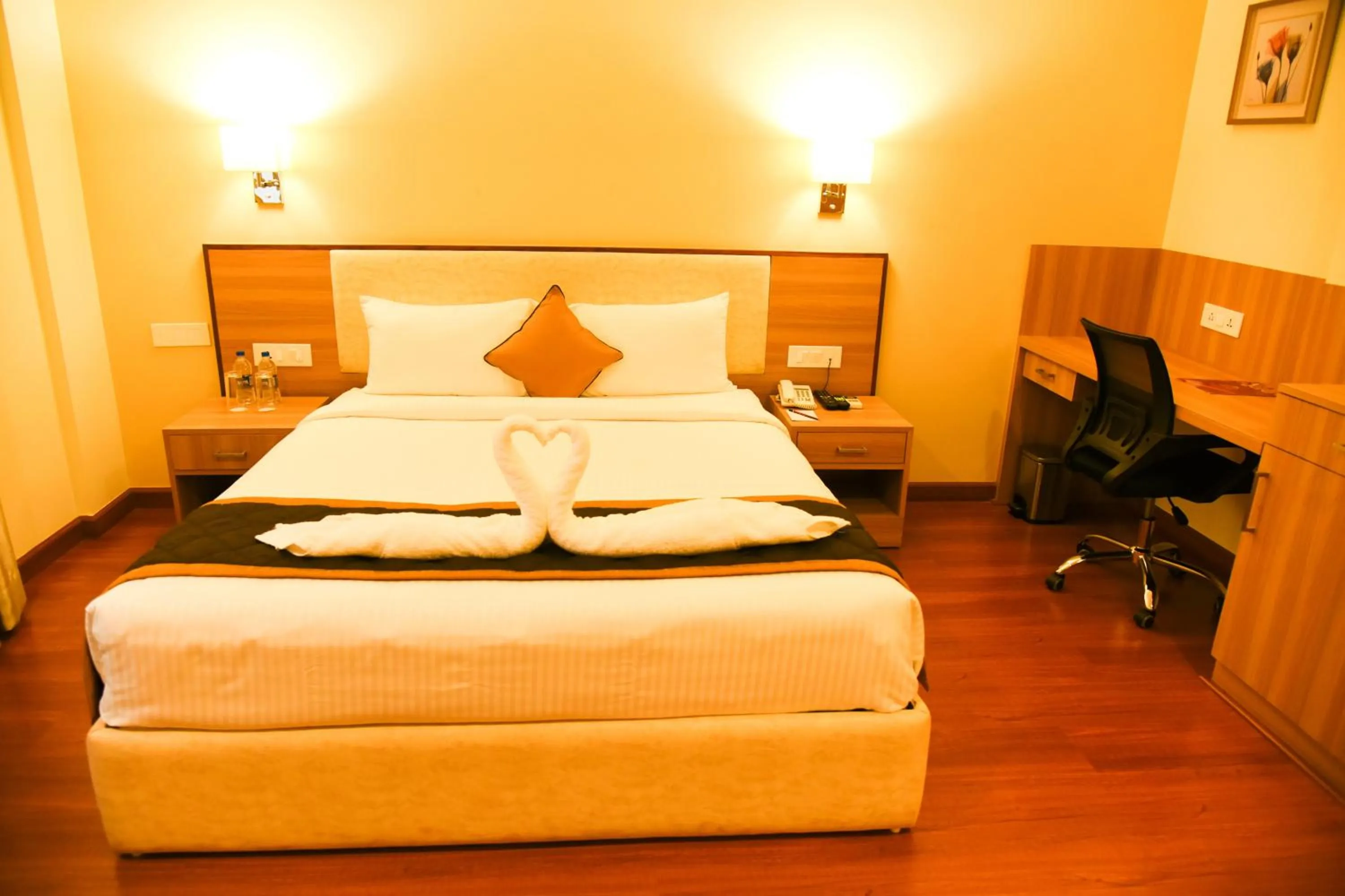 Bedroom, Bed in Hotel RK Gardenia