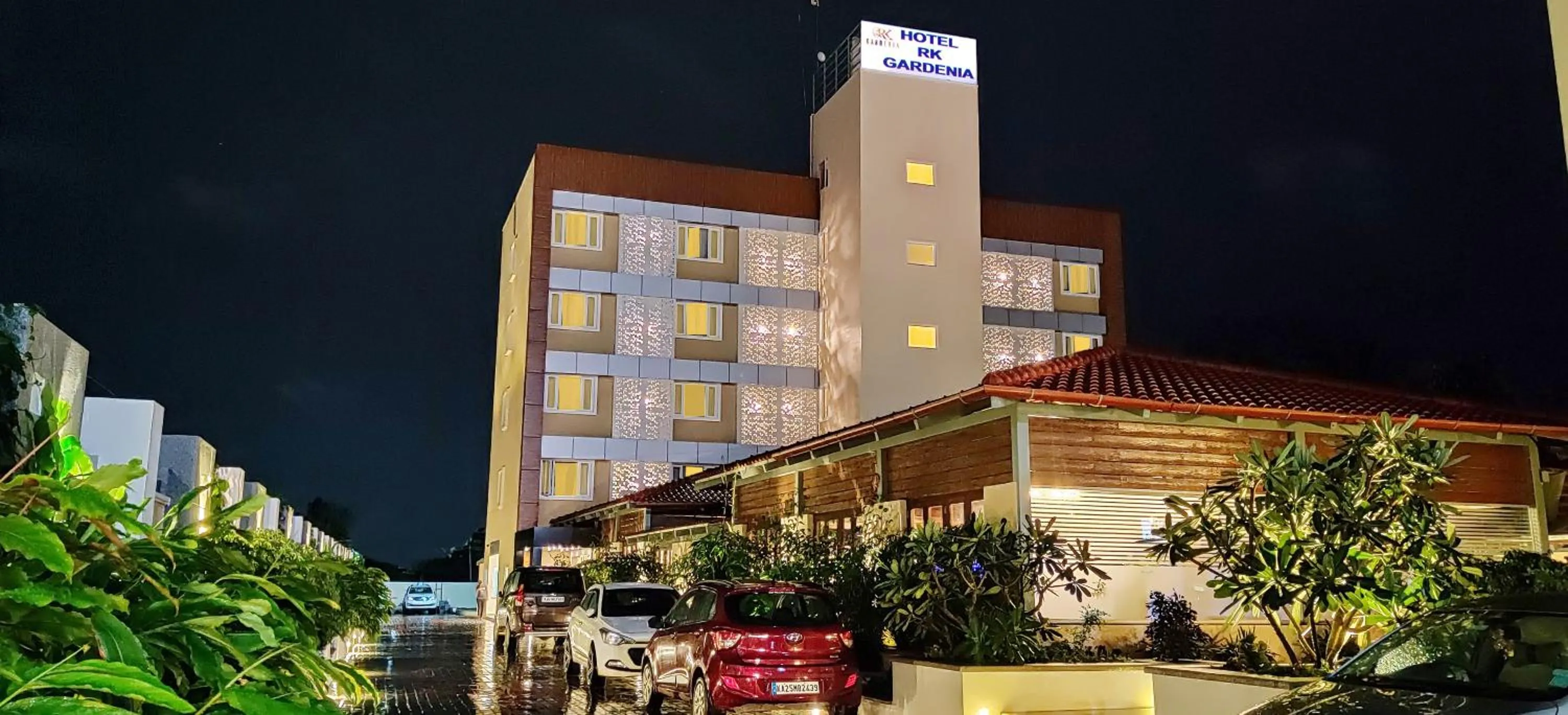 Property building in Hotel RK Gardenia