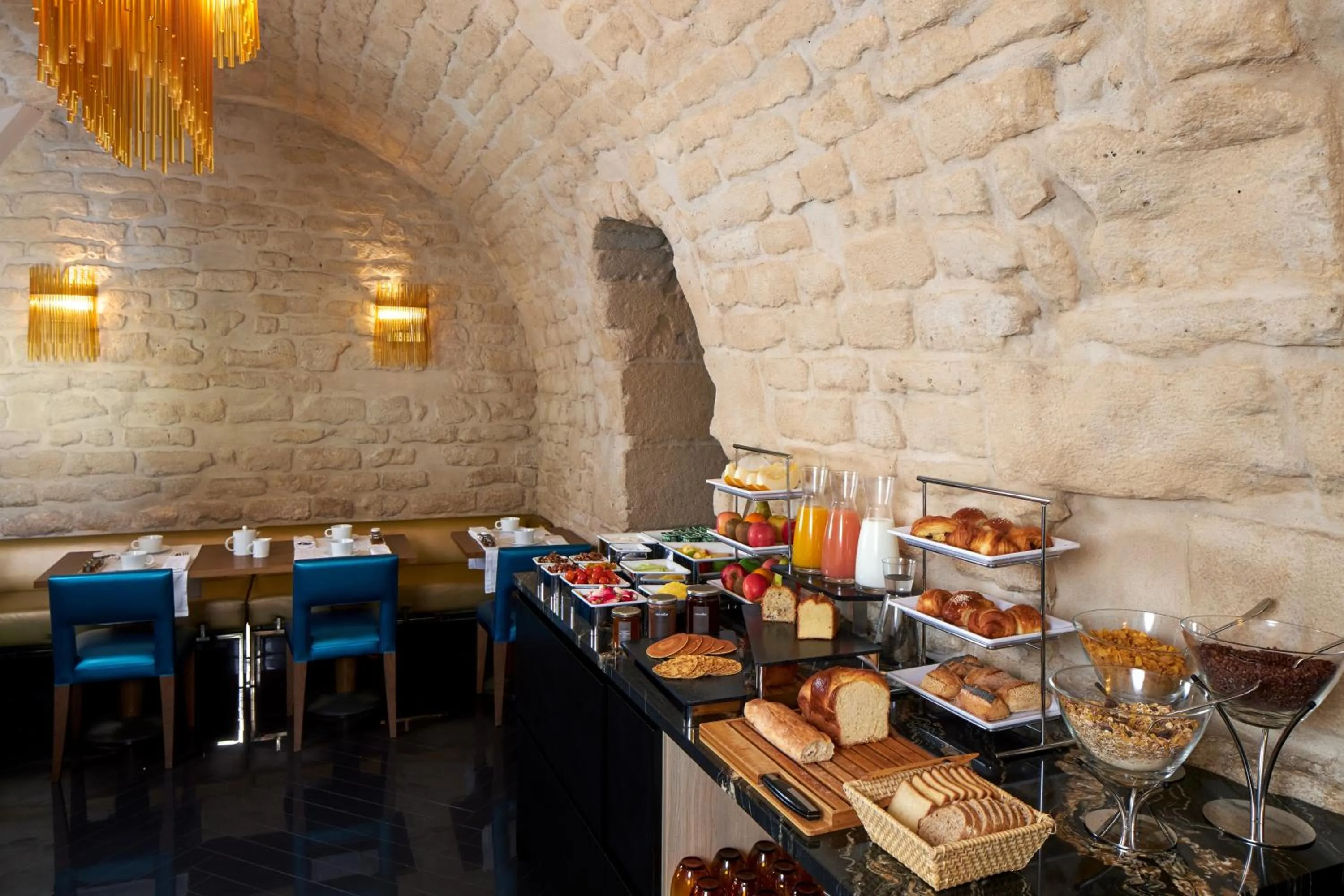 Breakfast in Hotel Opéra Richepanse