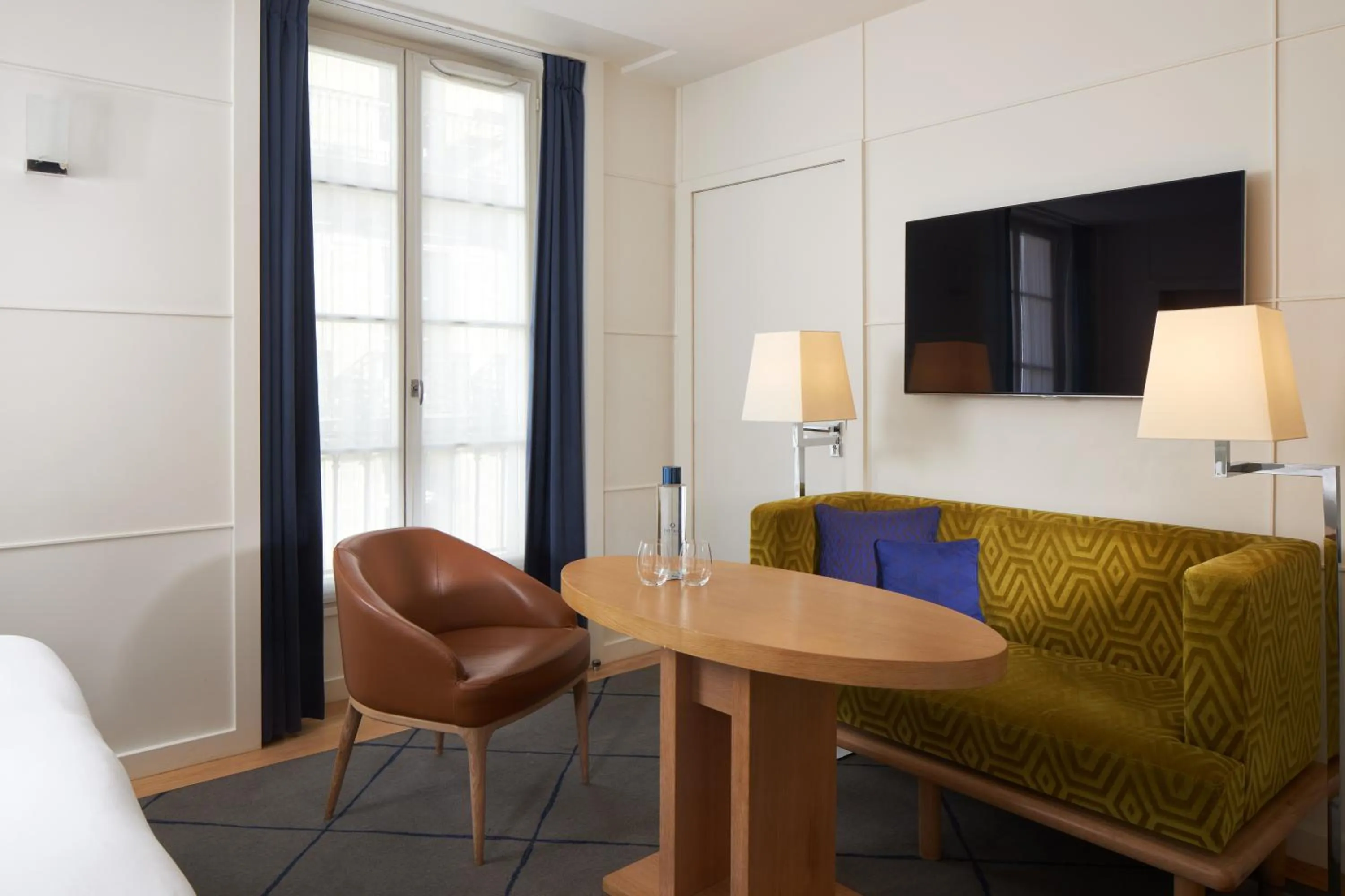 Seating area in Hotel Opéra Richepanse