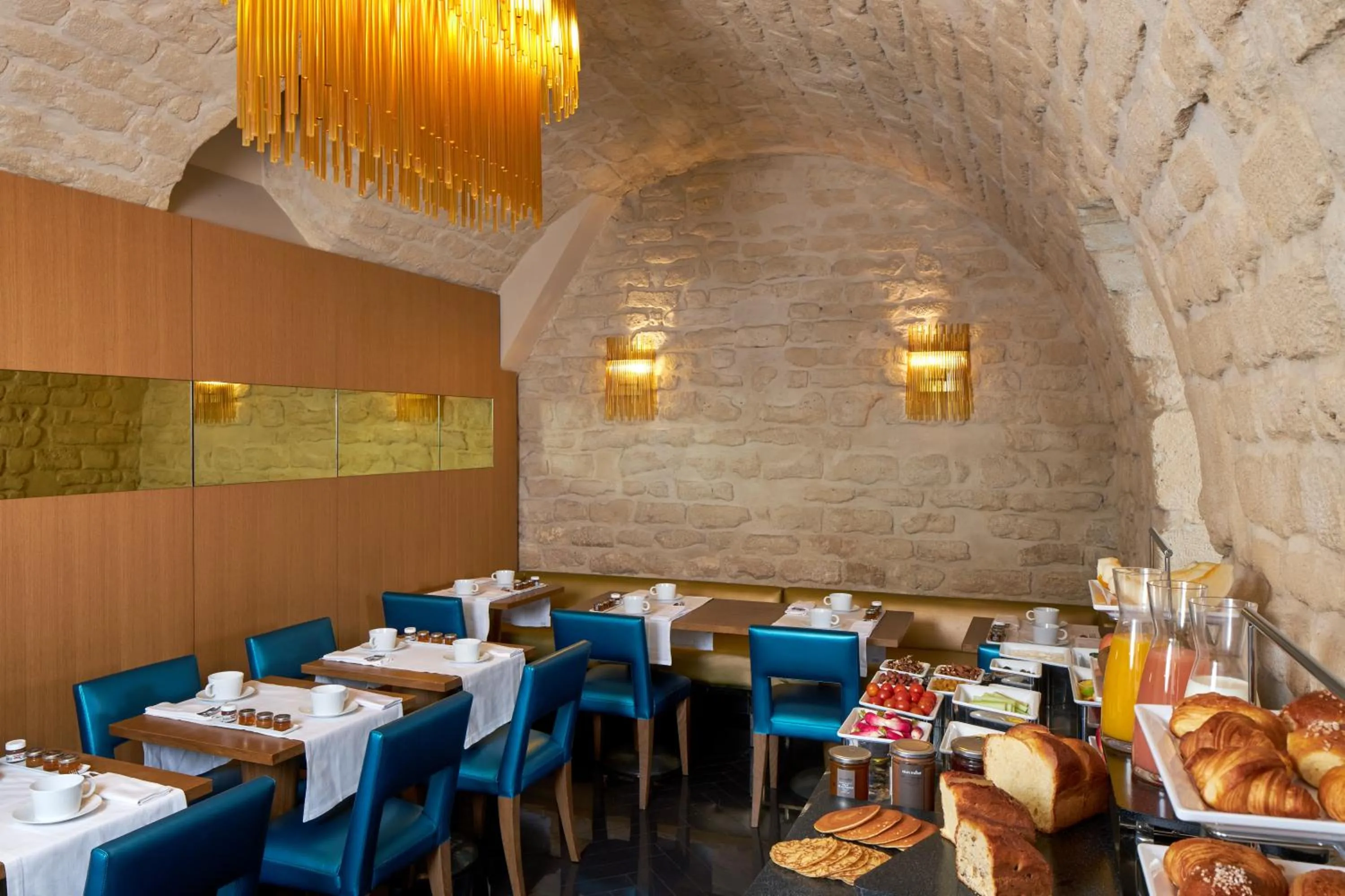 Breakfast in Hotel Opéra Richepanse