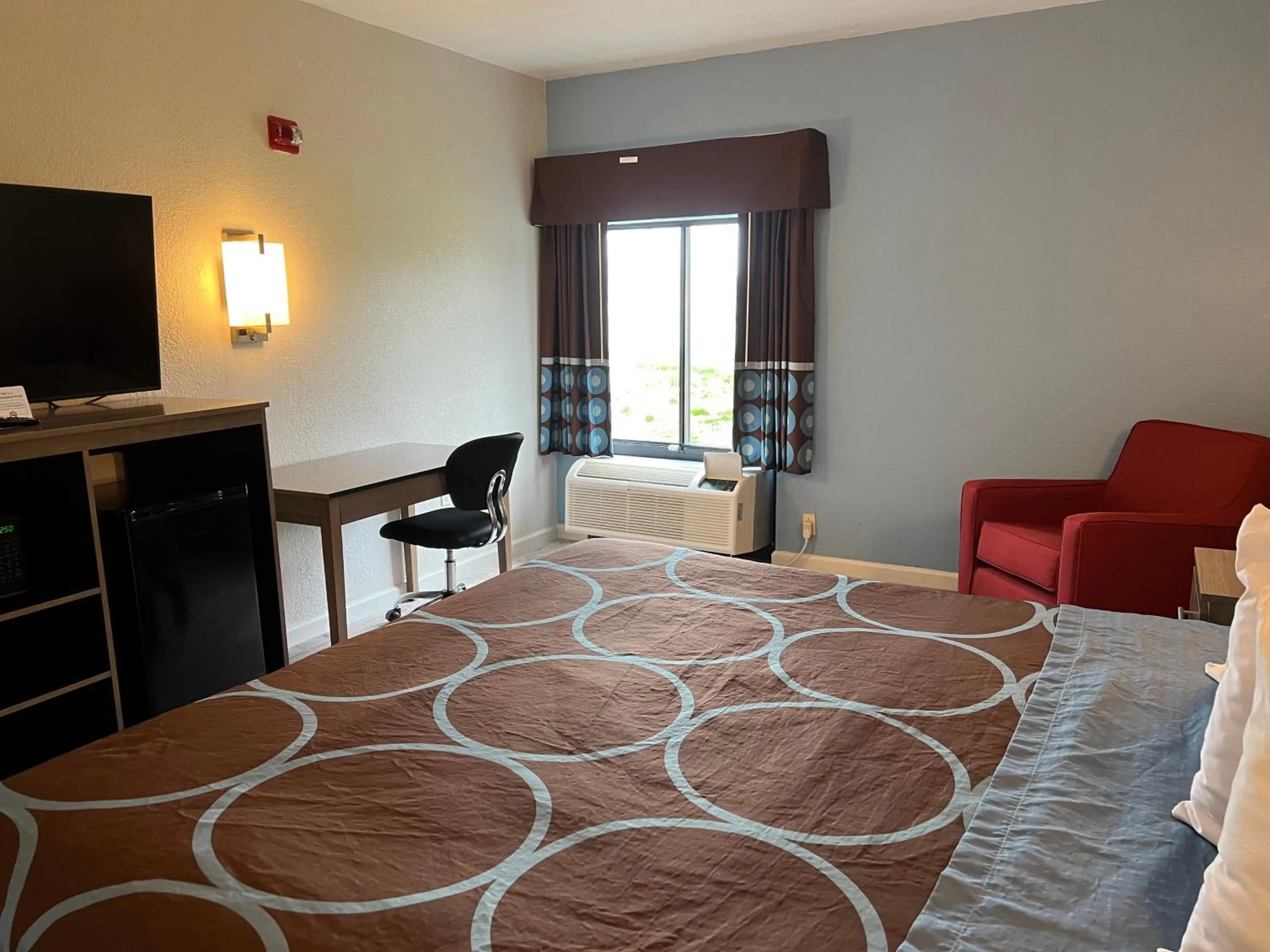 View (from property/room) in Super 8 by Wyndham Clemmons - Bermuda Run - Winston-Salem I-40