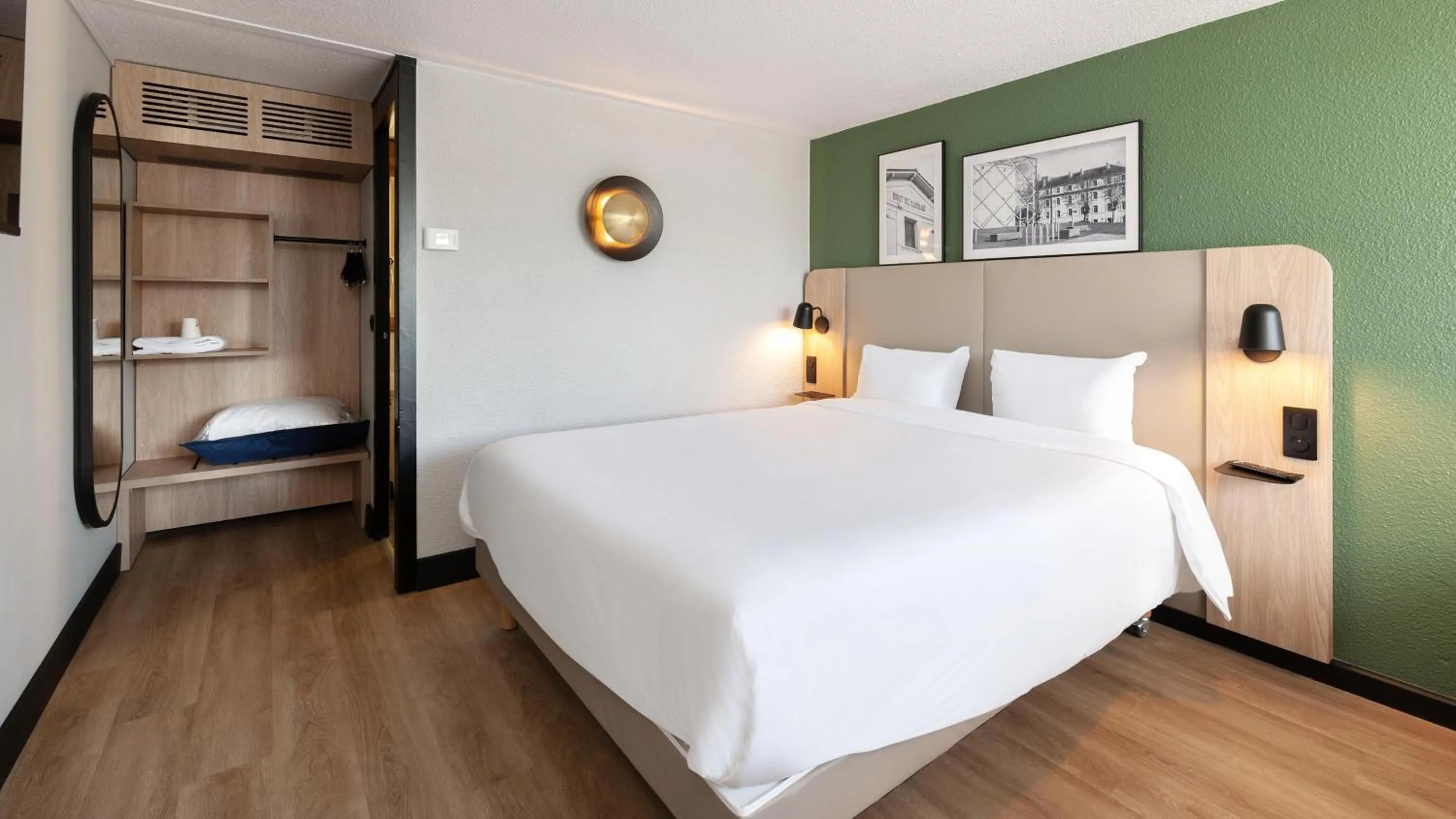 Bed in Campanile NATURE - Mont de Marsan