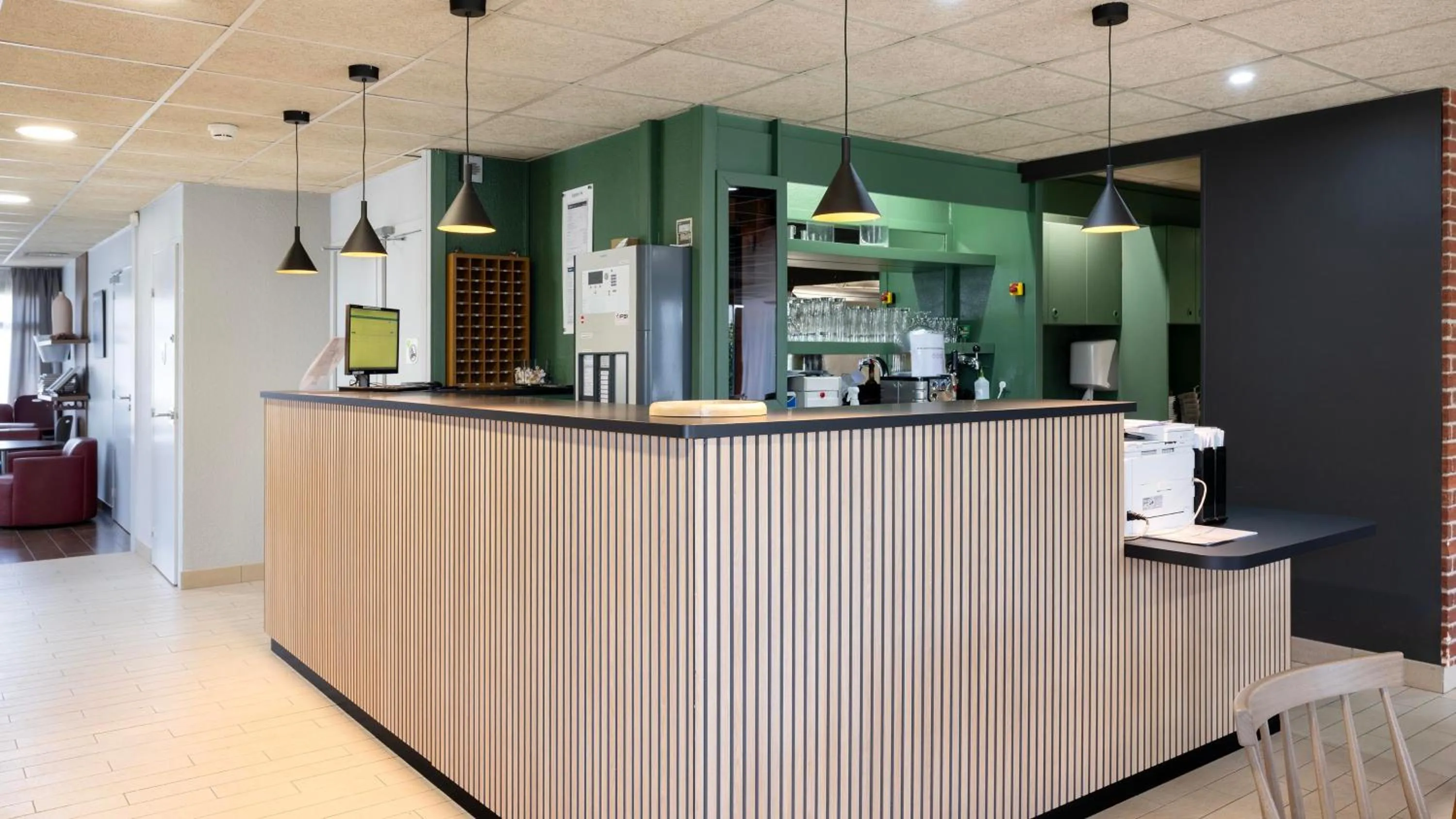 Lobby or reception in Campanile NATURE - Mont de Marsan