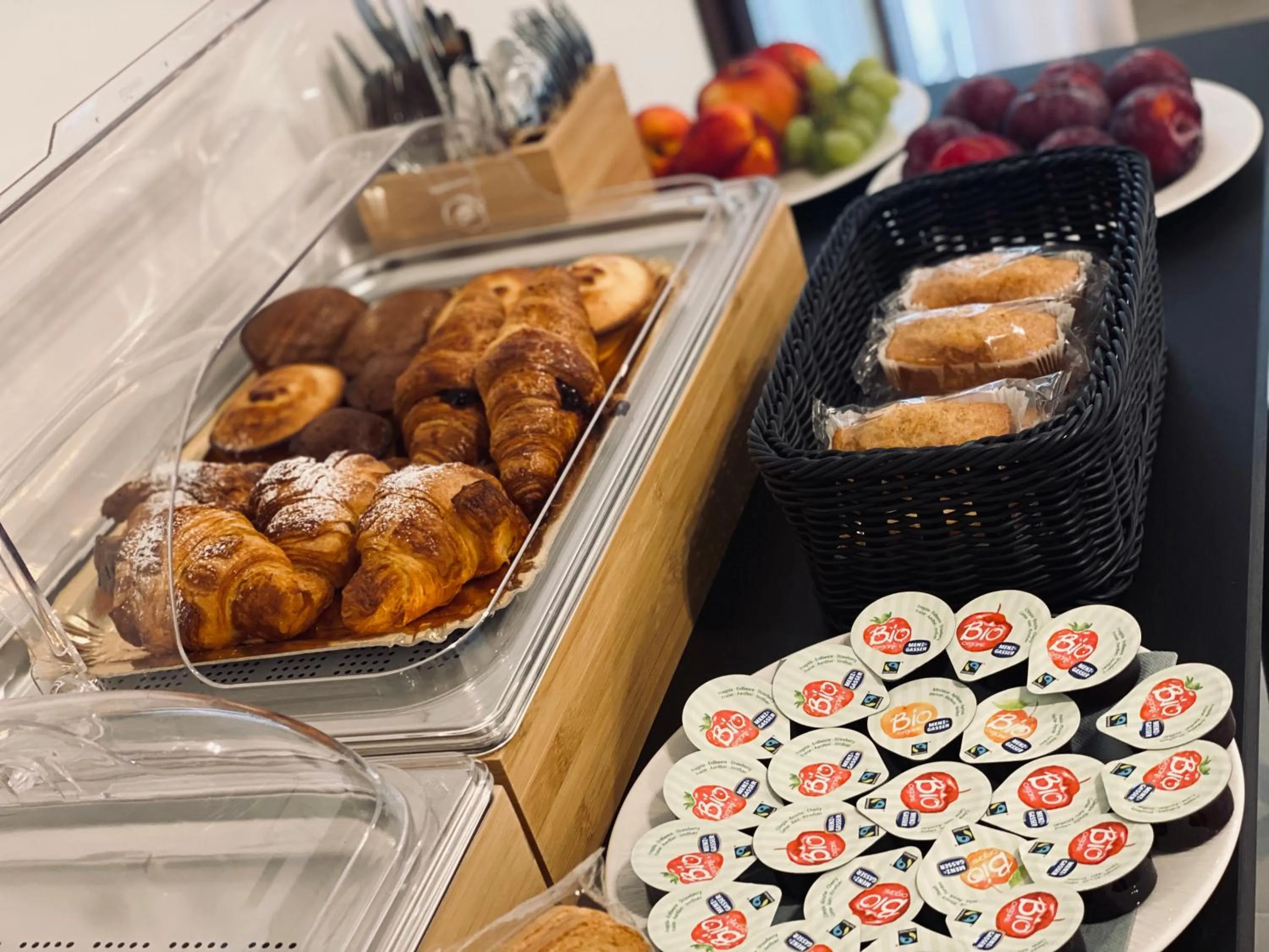 Breakfast in Casole Living B&B