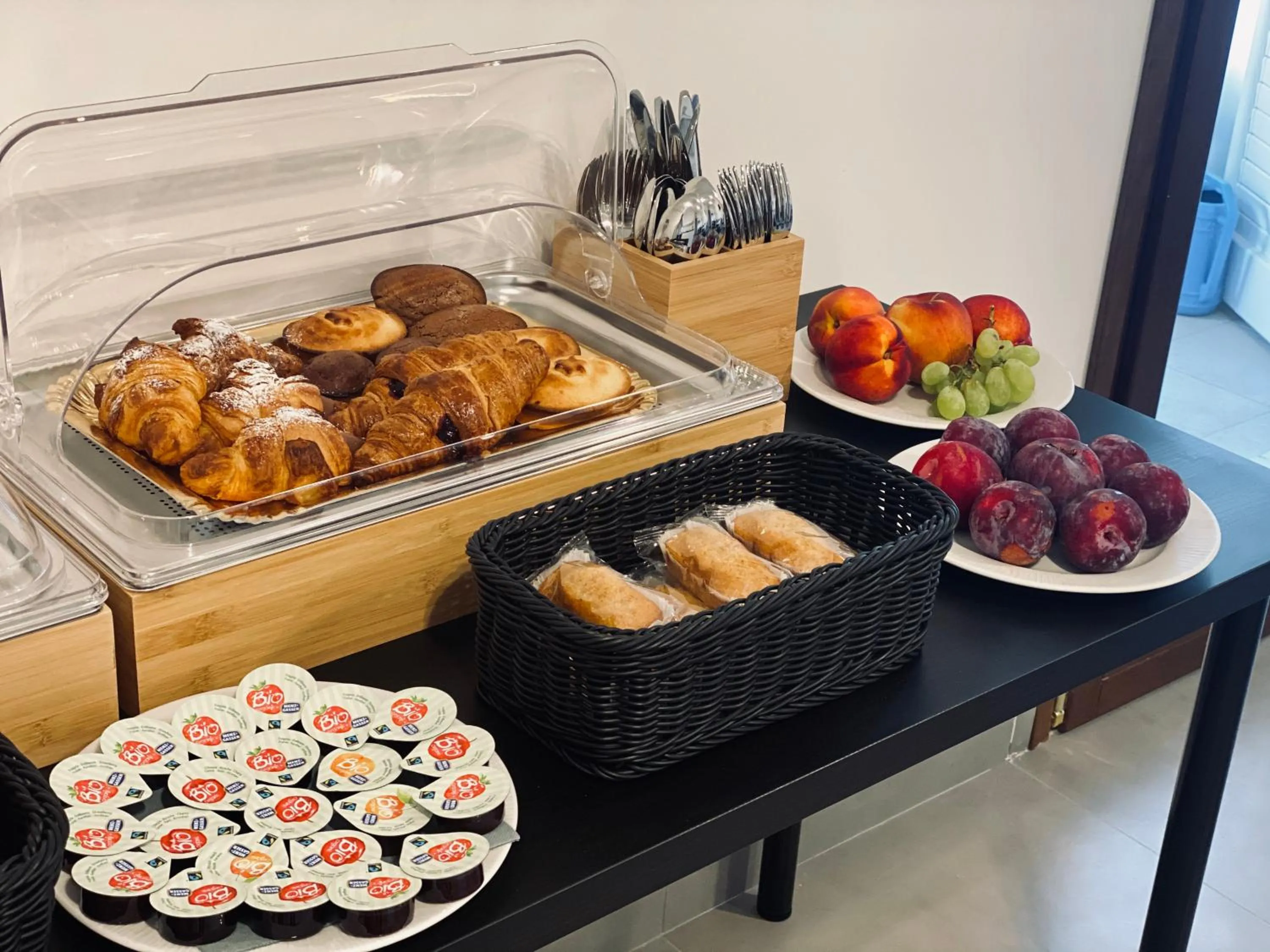 Breakfast in Casole Living B&B