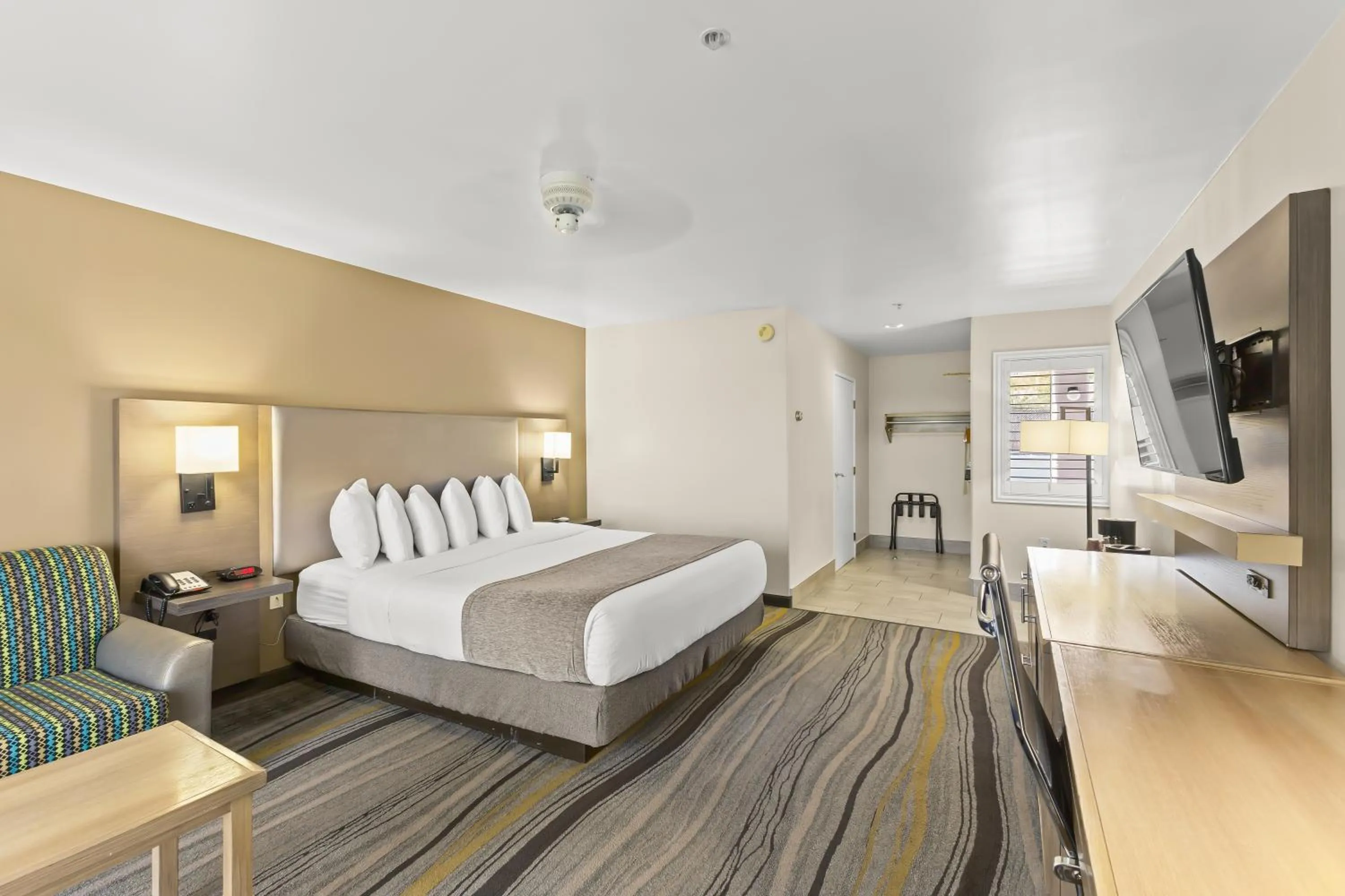 Bed in Los Viajeros Inn