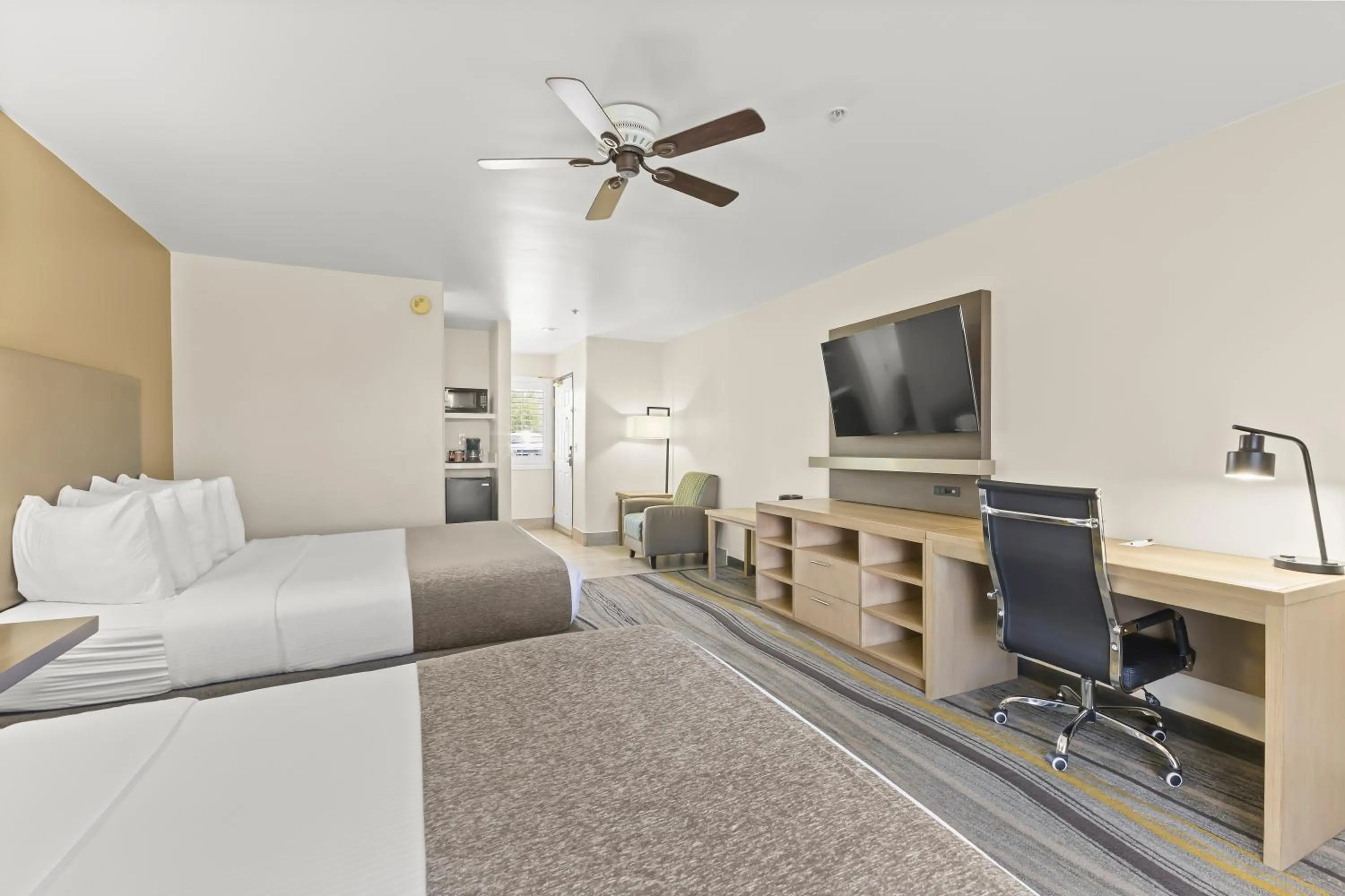 Bed in Los Viajeros Inn