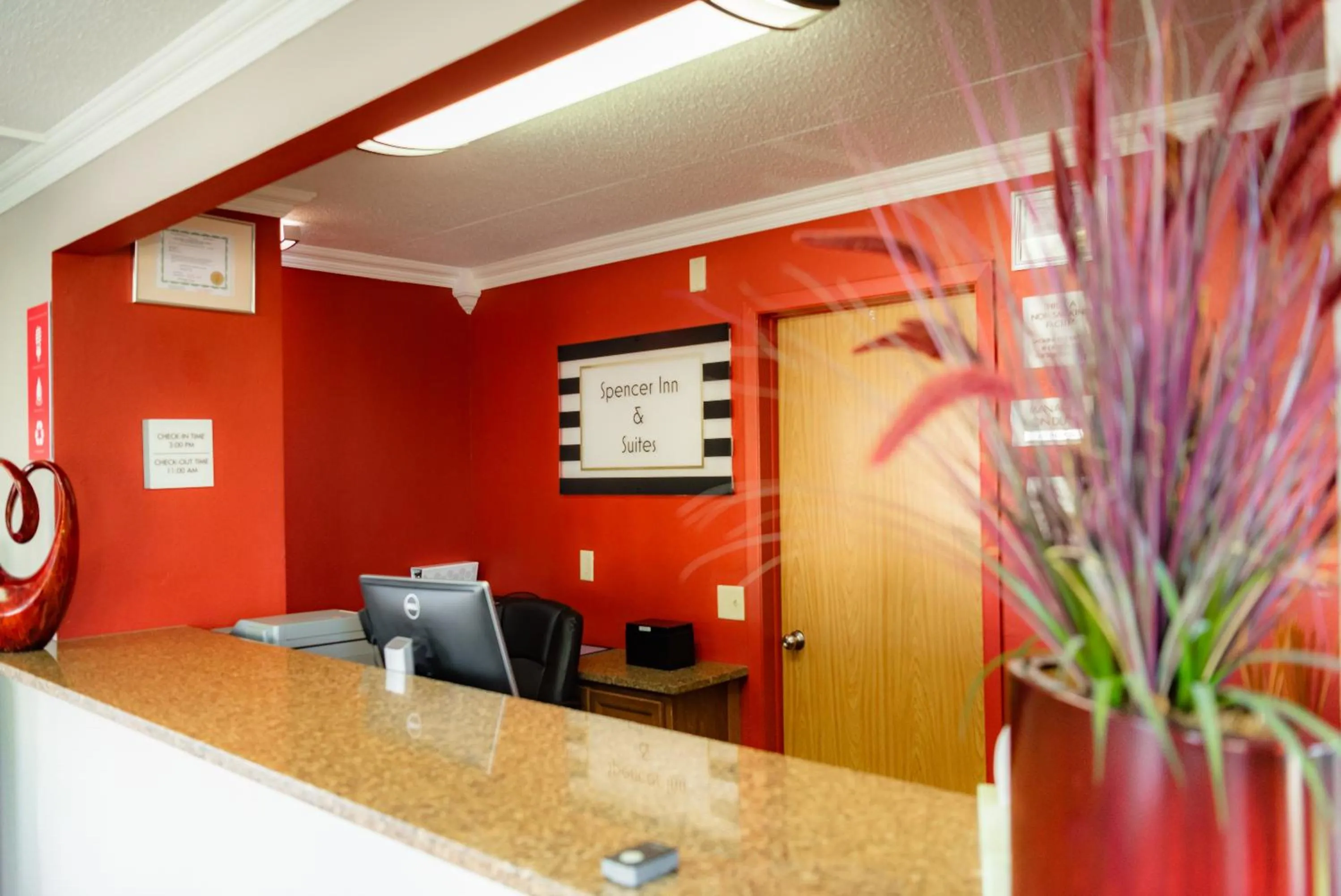 Spencer Inn & Suites