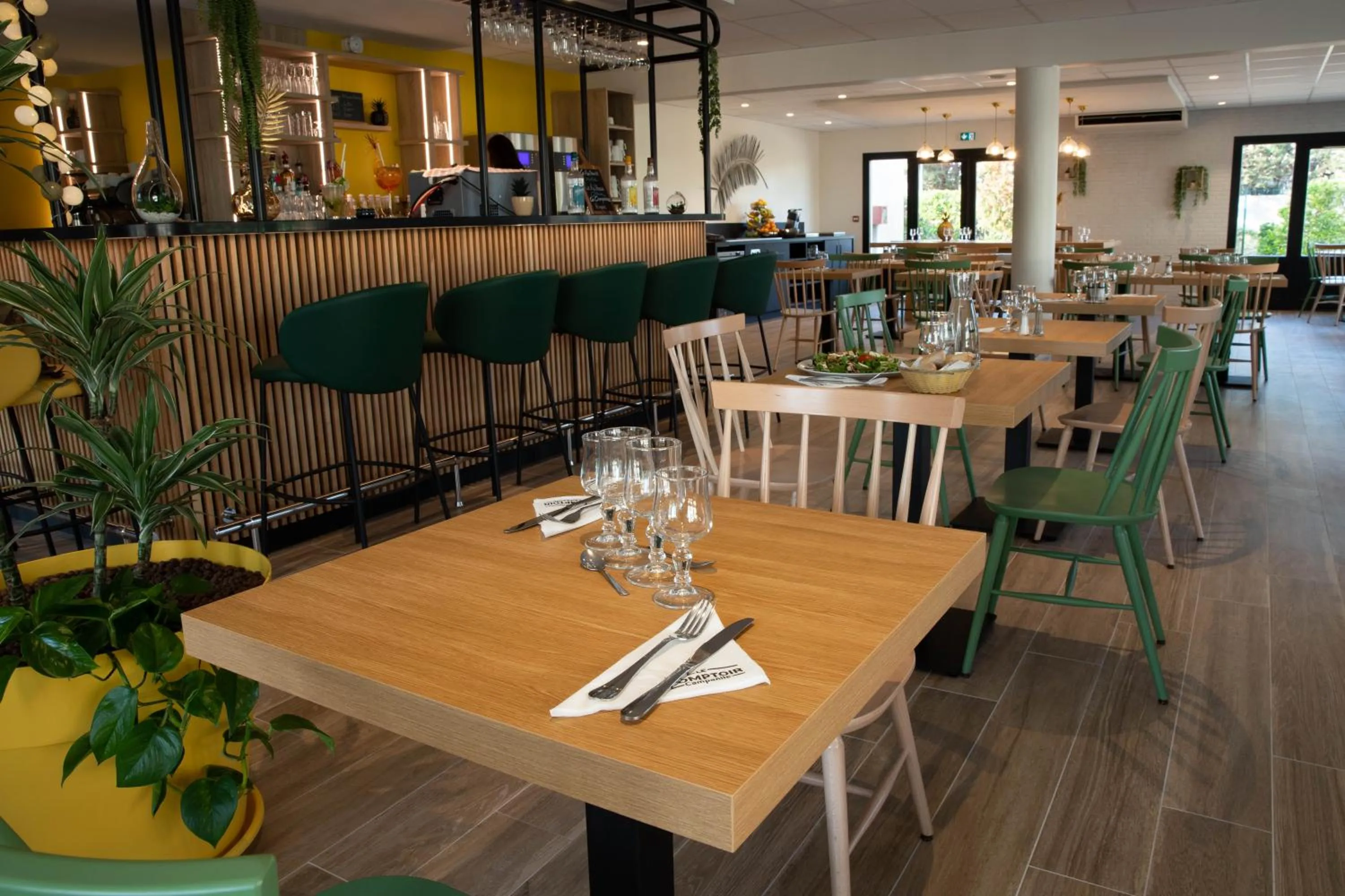 Restaurant/places to eat in Campanile Narbonne A9/A61