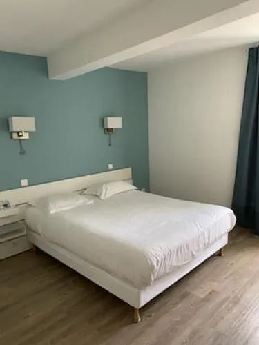 Bed in Hotel du Centre