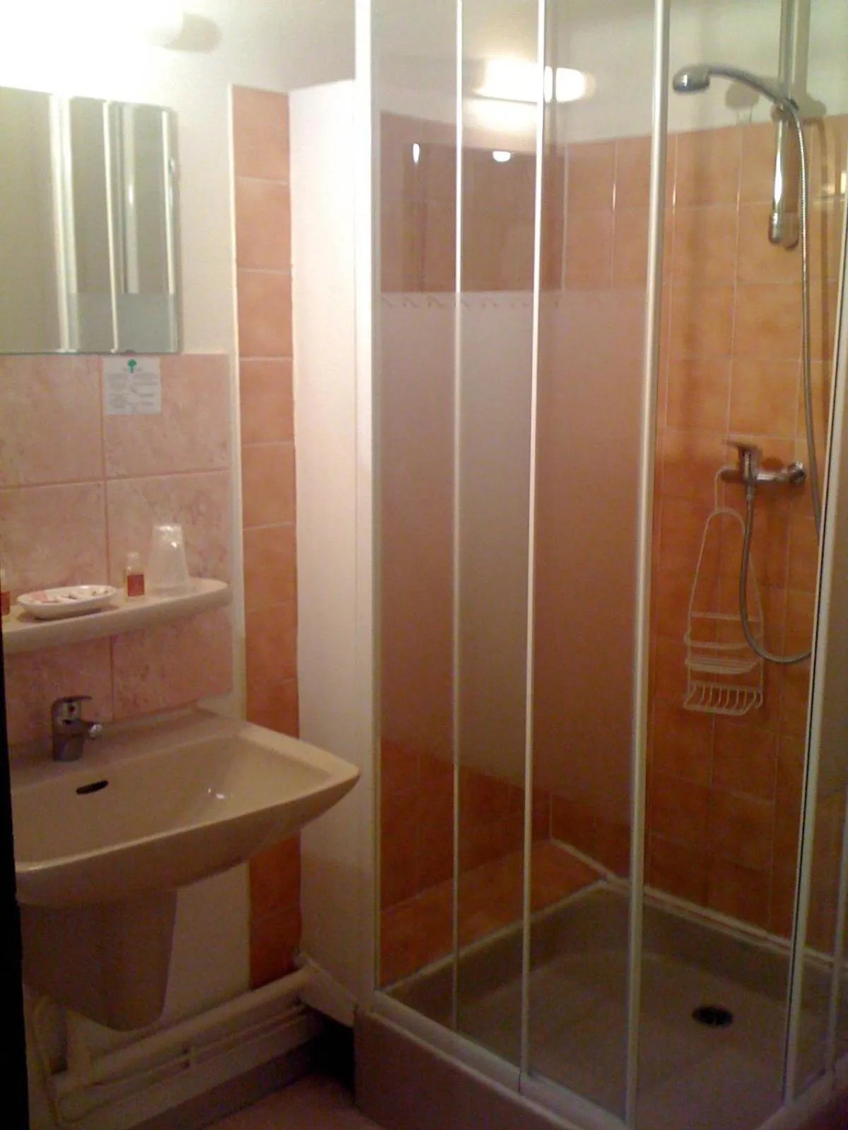 Bathroom in Hotel du Centre