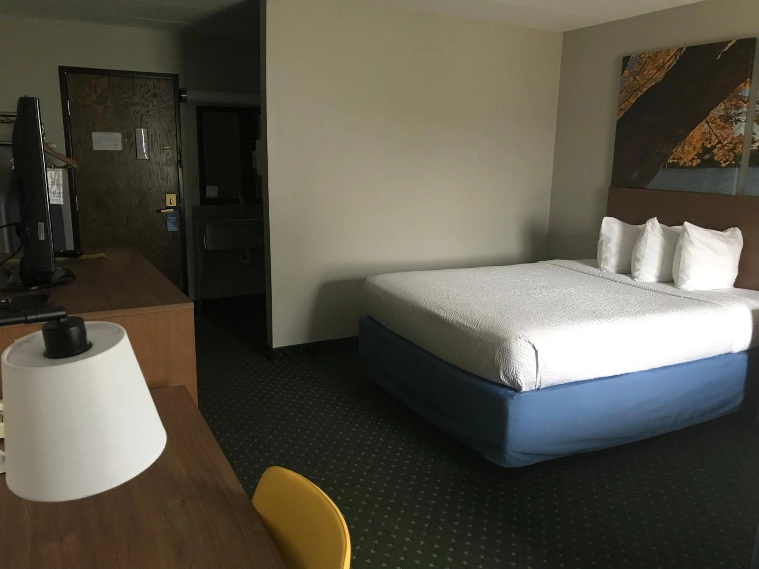 Bed in Days Inn by Wyndham International Falls