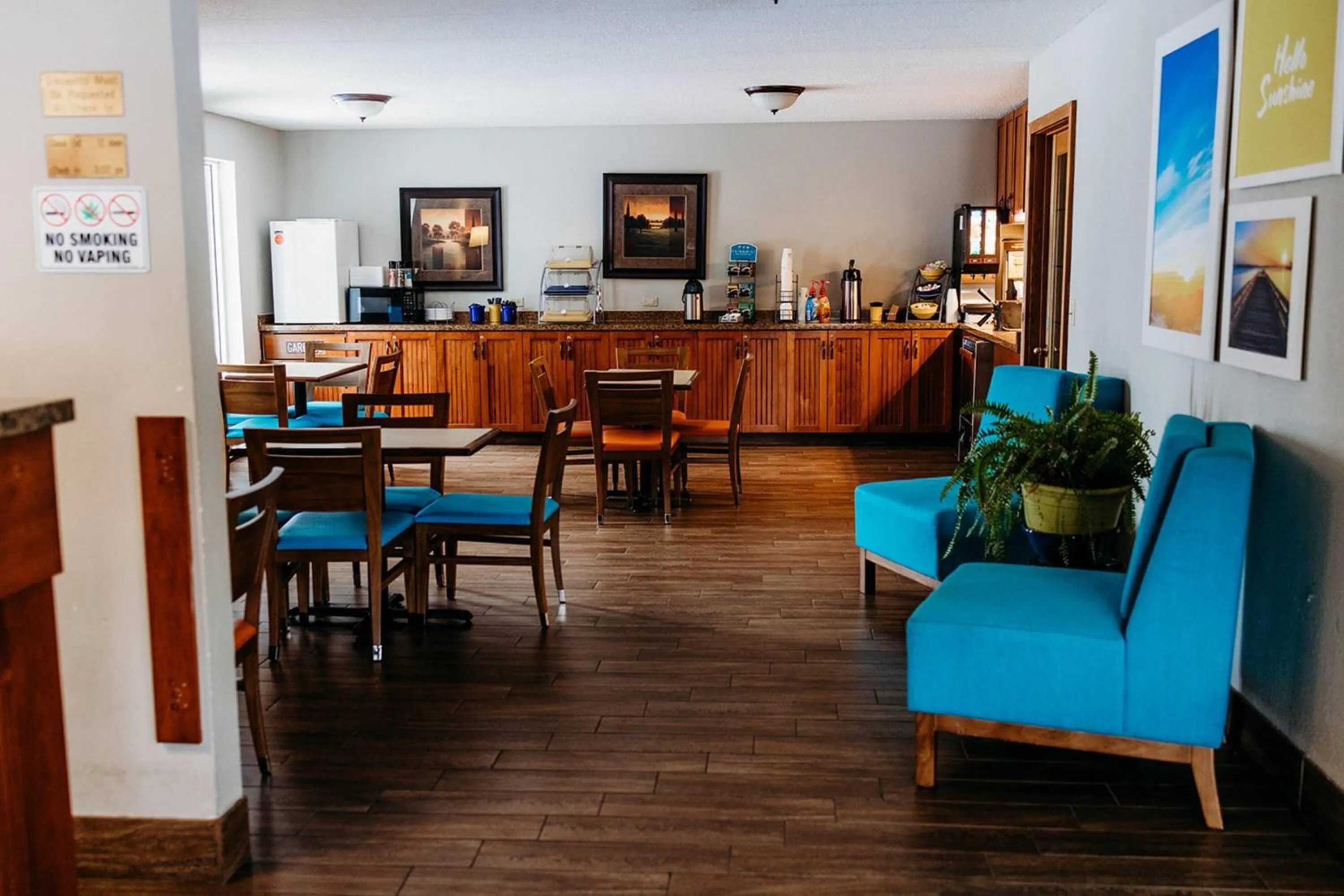 Breakfast in Days Inn by Wyndham International Falls