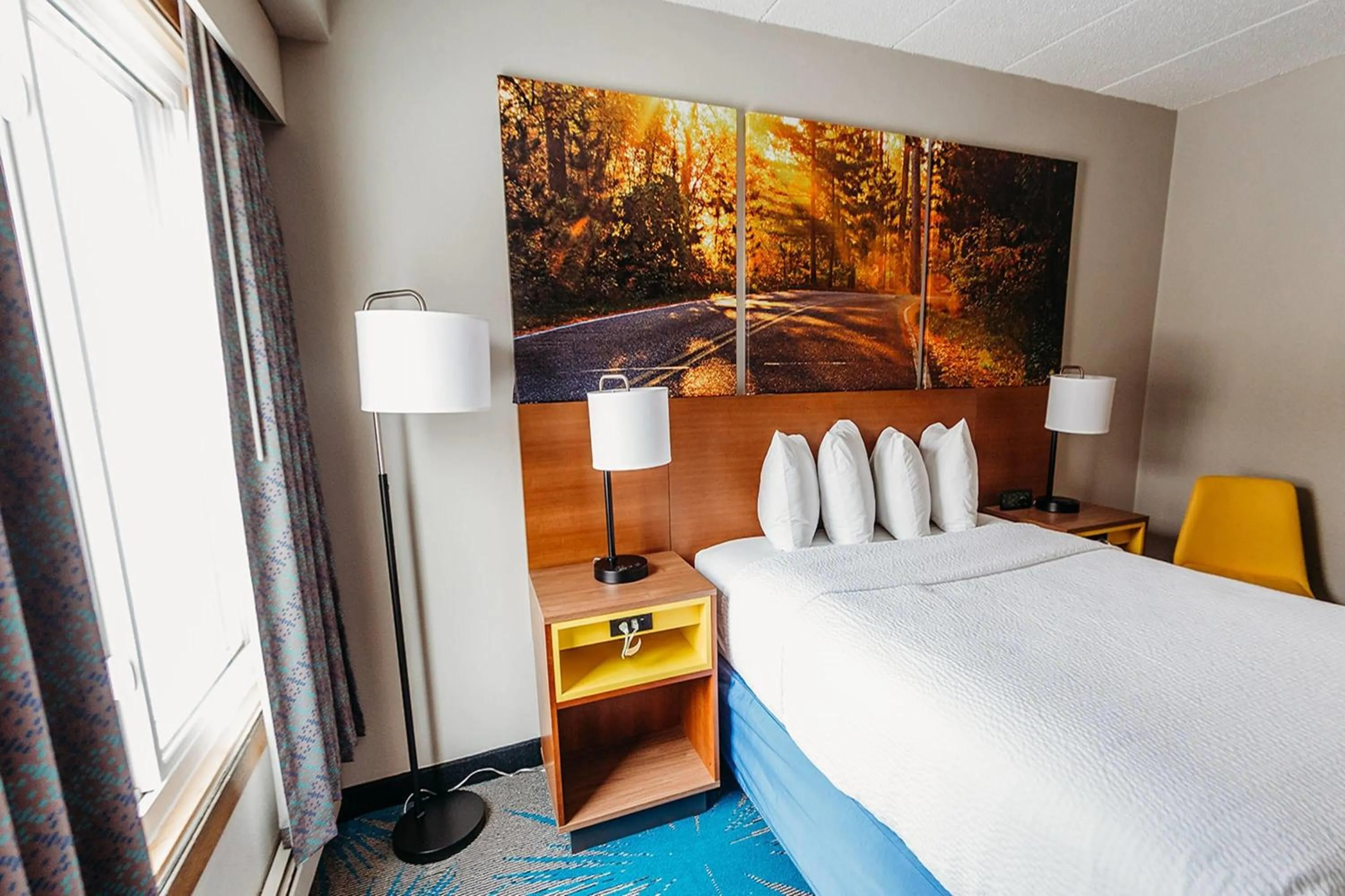 Photo of the whole room, Bed in Days Inn by Wyndham International Falls