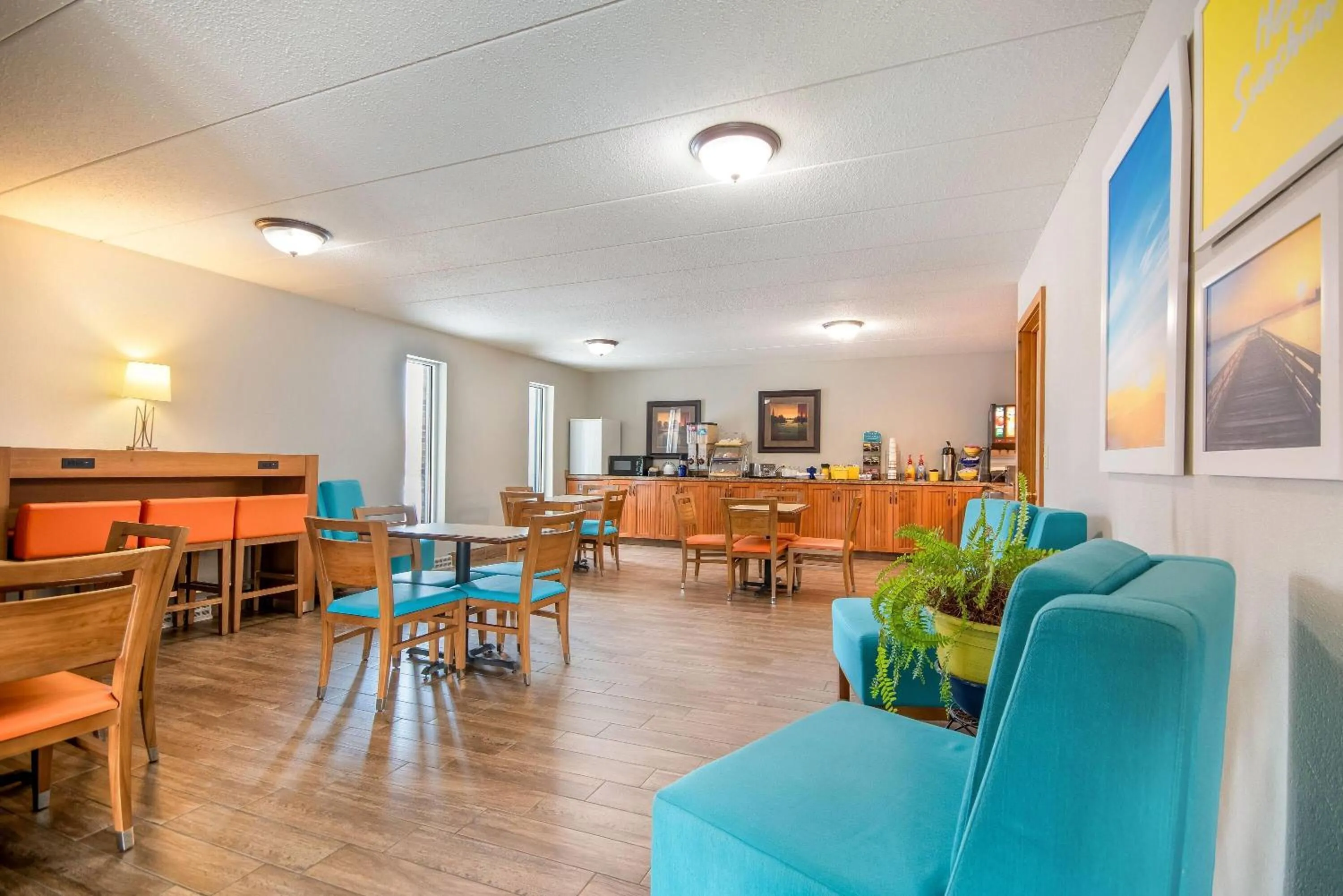 Restaurant/places to eat in Days Inn by Wyndham International Falls