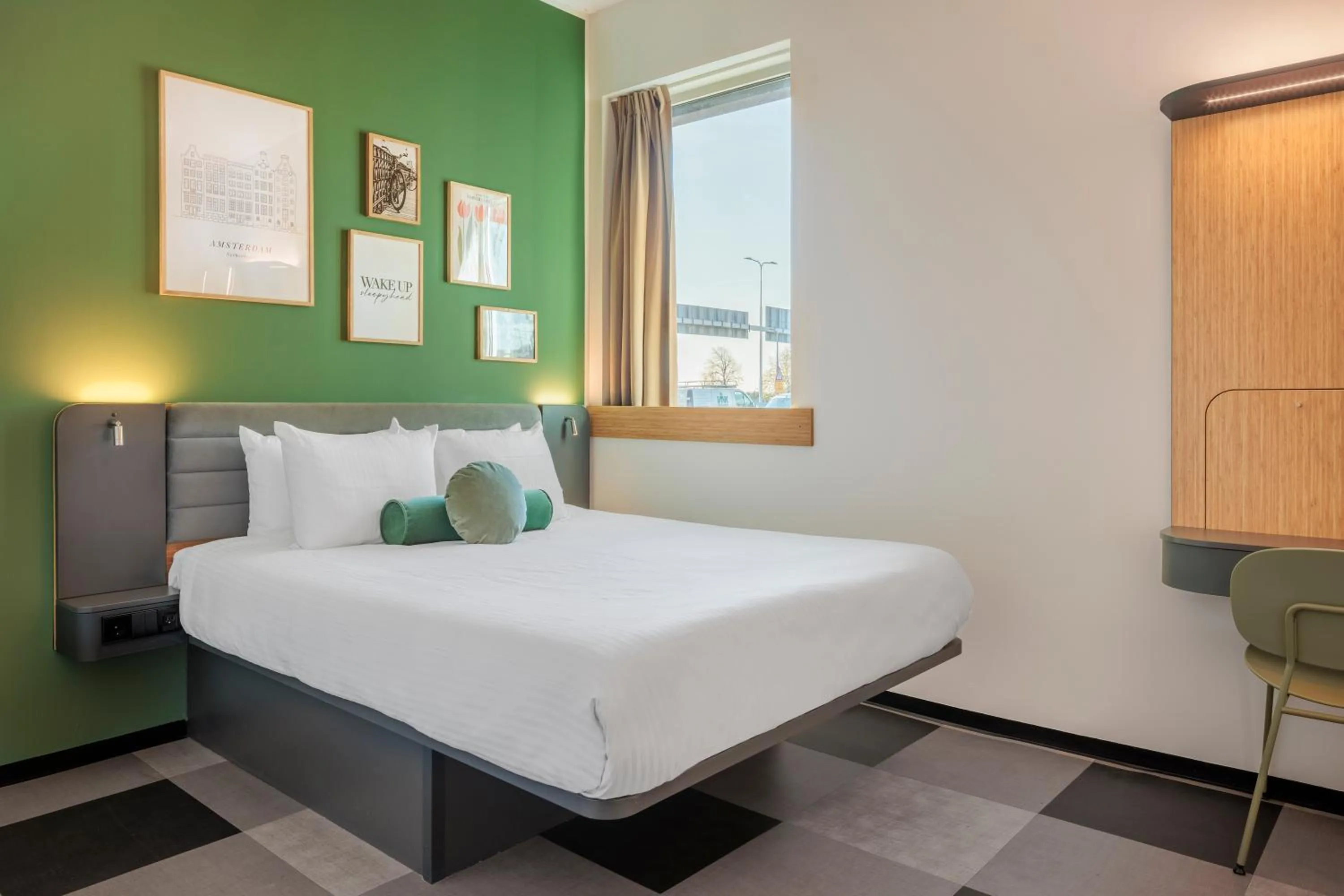 Bedroom, Bed in Maxhotel Amsterdam Airport Schiphol - Recently Renovated