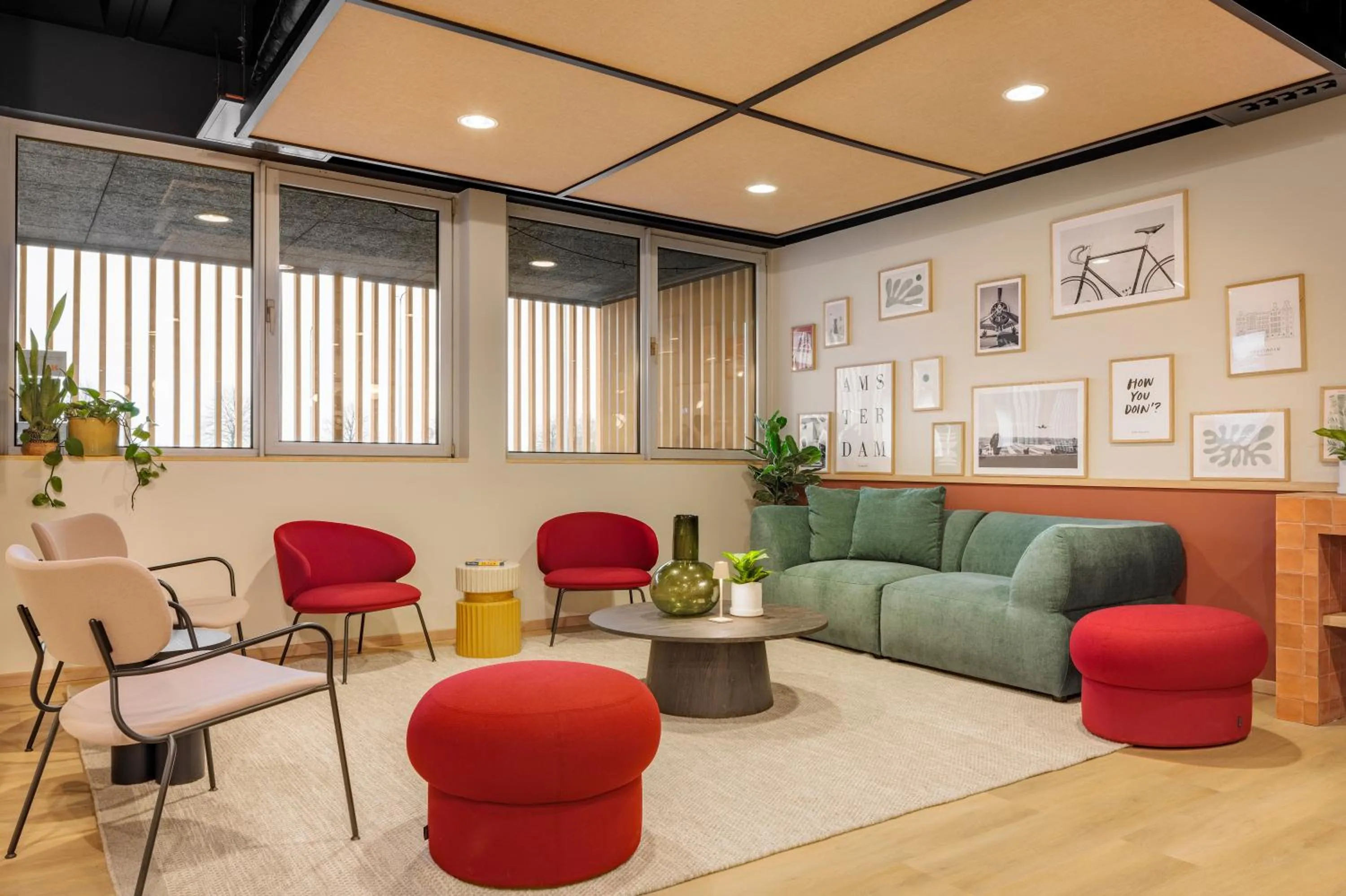 Lobby or reception in Maxhotel Amsterdam Airport Schiphol - Recently Renovated