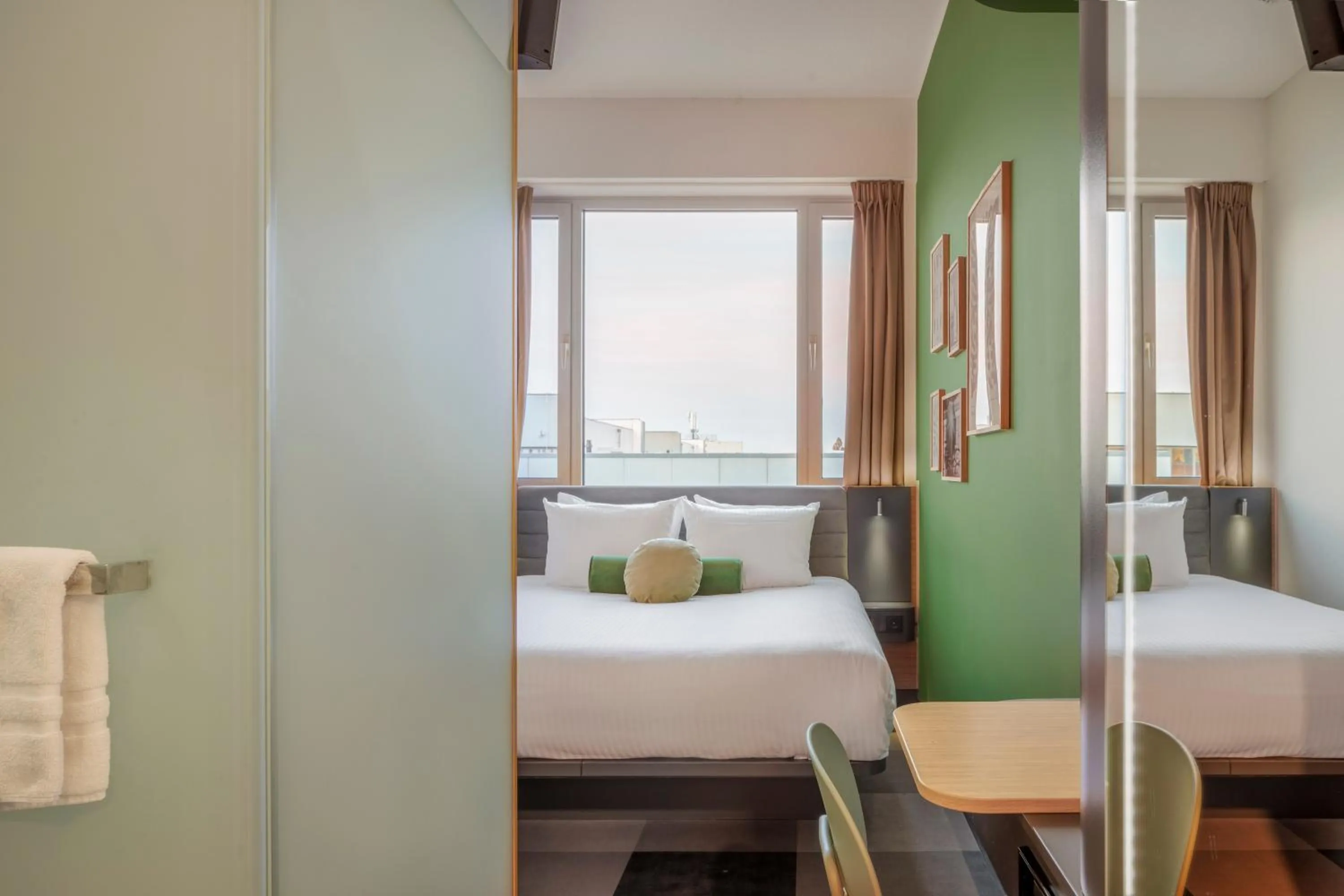 Bedroom, Bed in Maxhotel Amsterdam Airport Schiphol - Recently Renovated