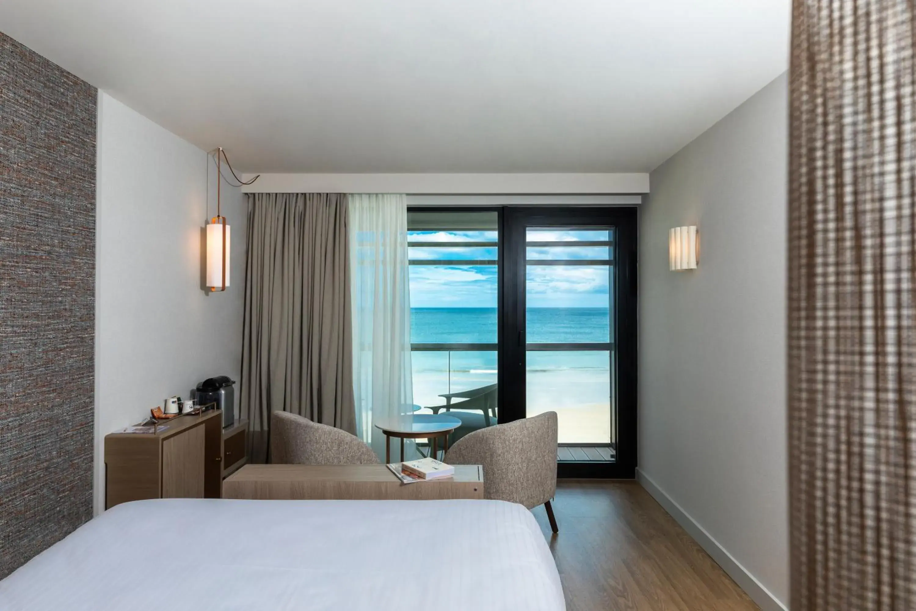Prestige Double Room with Ocean View in Oceania Saint Malo Prestige Double Room with Ocean View in Oceania Saint Malo