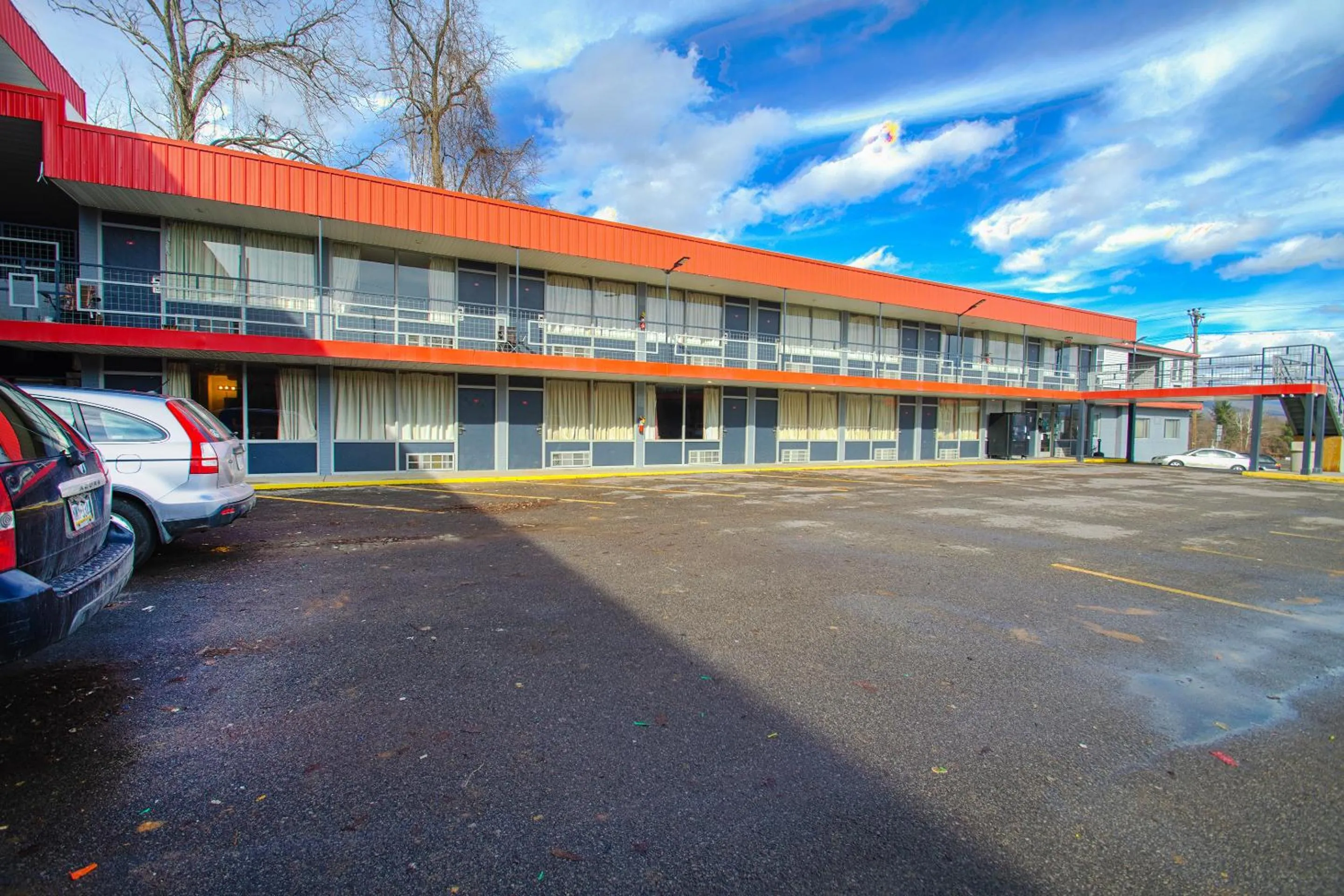 Parking in Holiday Lodge Virginia -Listing Partner