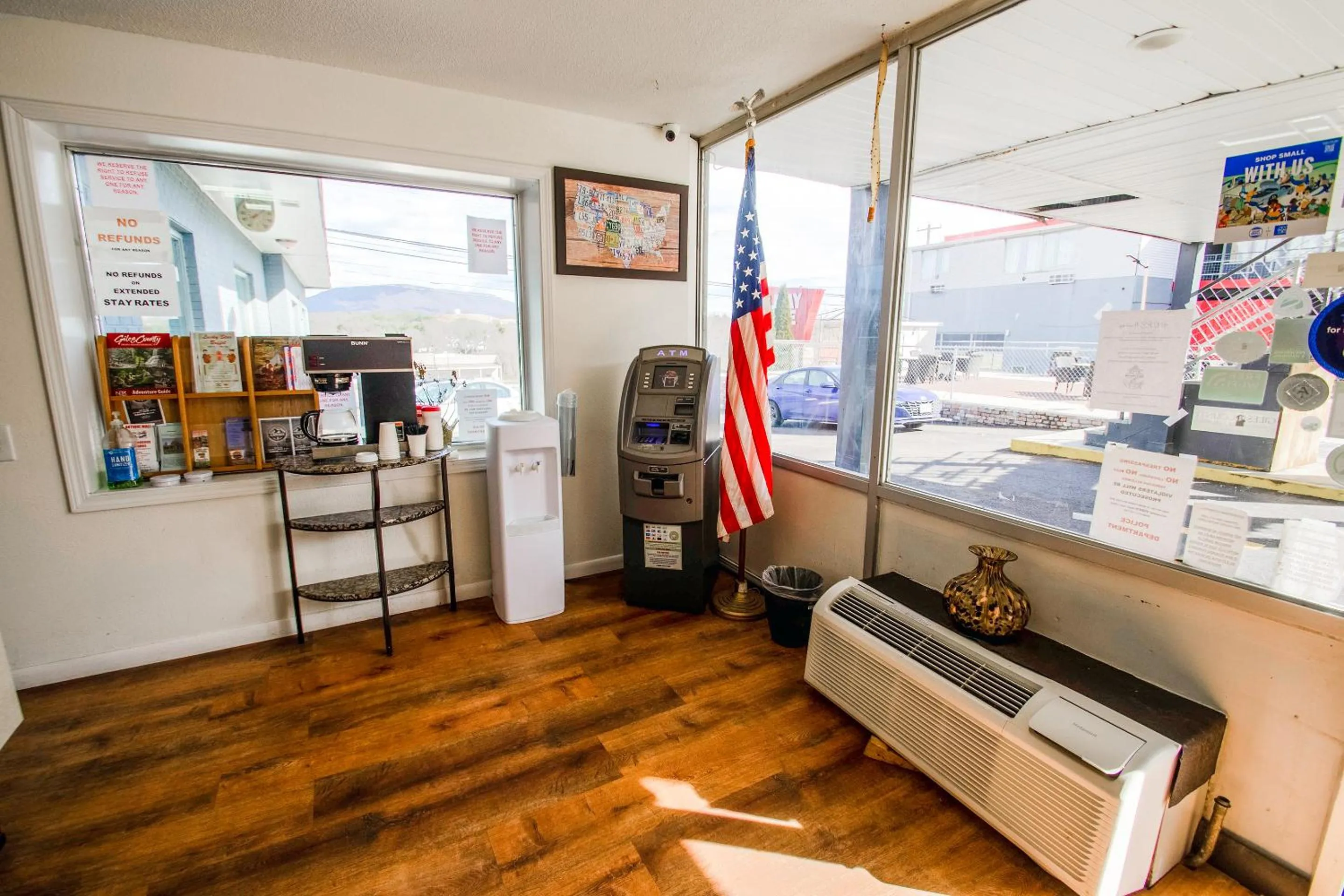 Lobby or reception in Holiday Lodge Virginia -Listing Partner