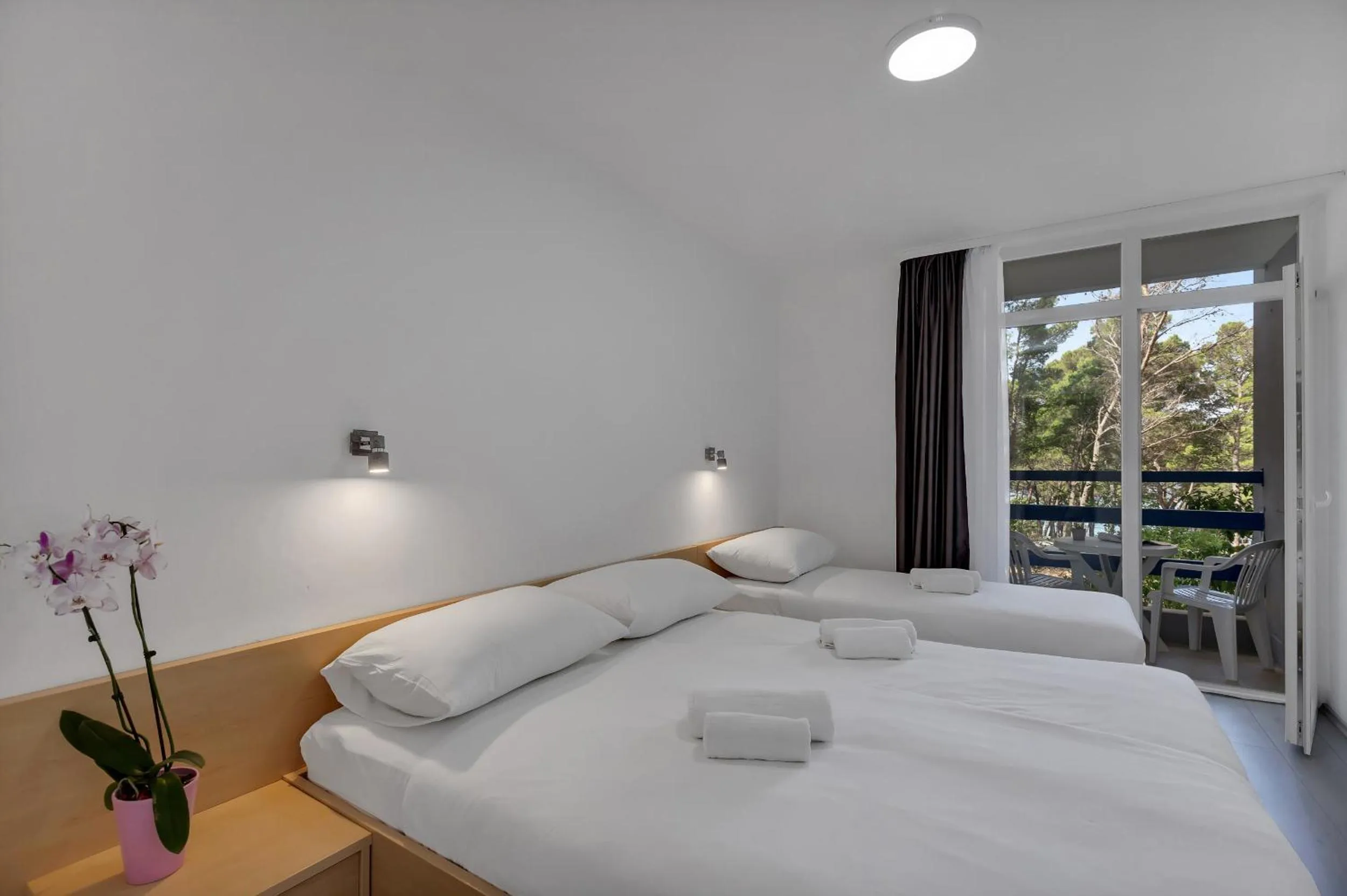 Standard Triple Room - Annex in Hotel Alem