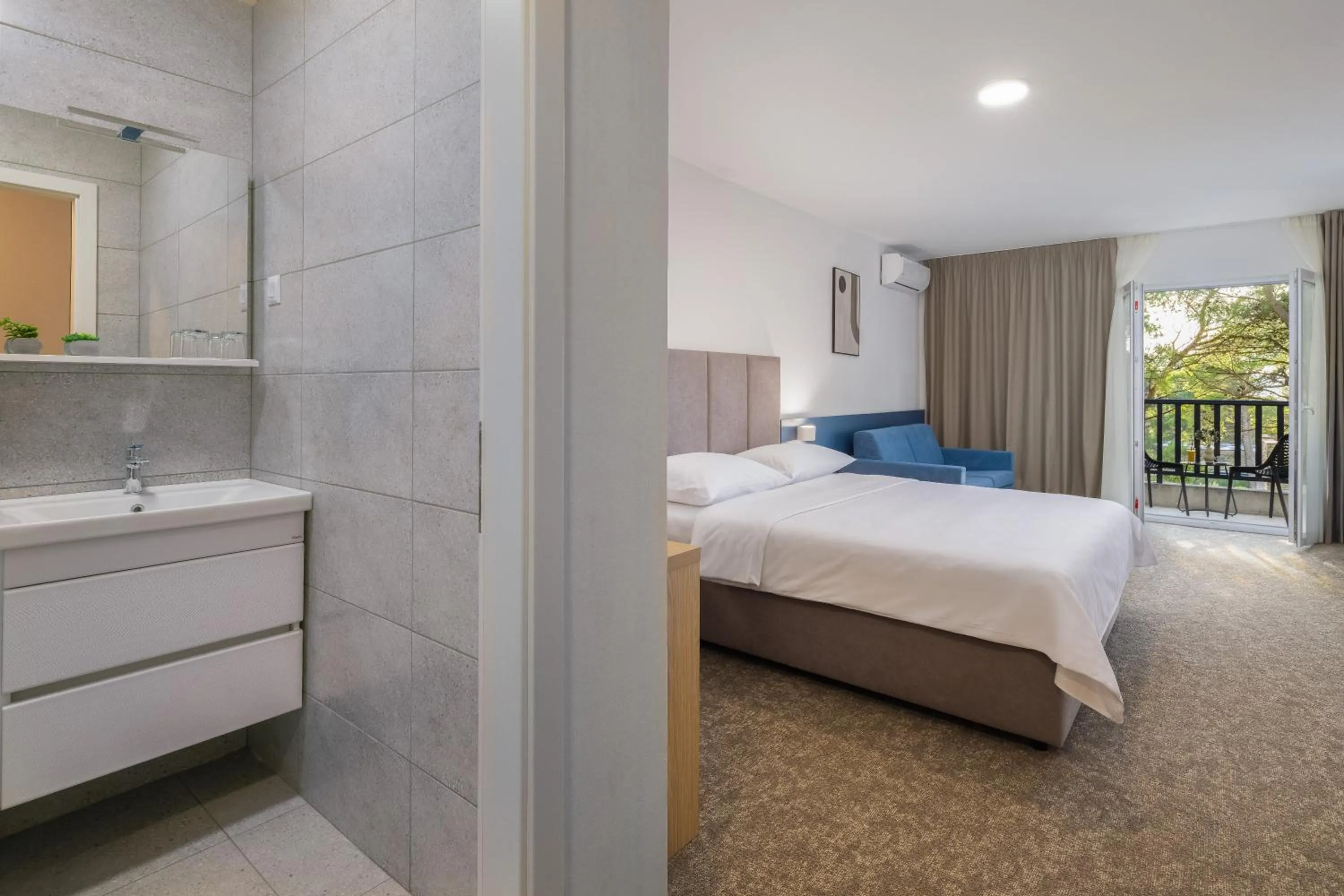 Bed in Hotel Alemaris