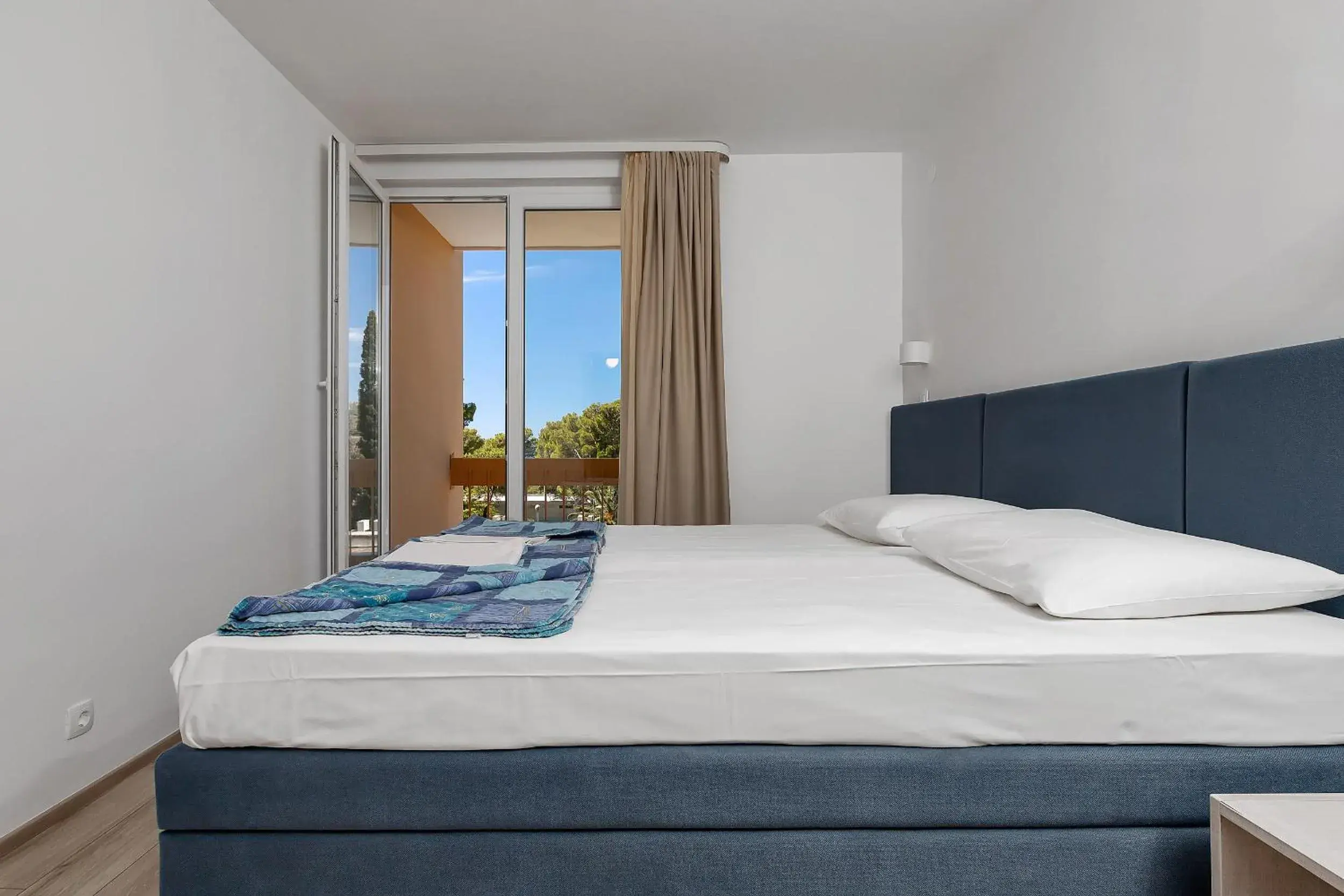 Economy Double or Twin Room in Hotel Alem Economy Double or Twin Room in Hotel Alem