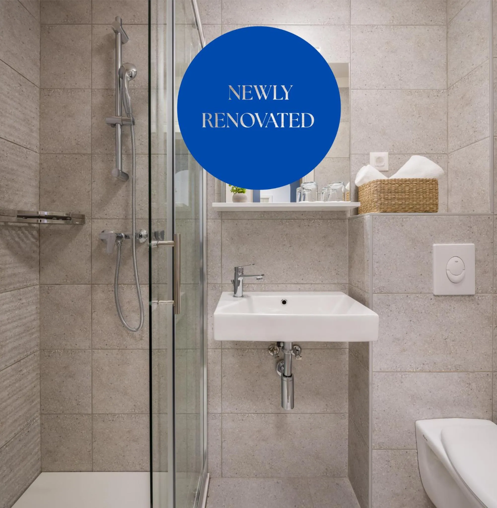 Shower in Hotel Alemaris