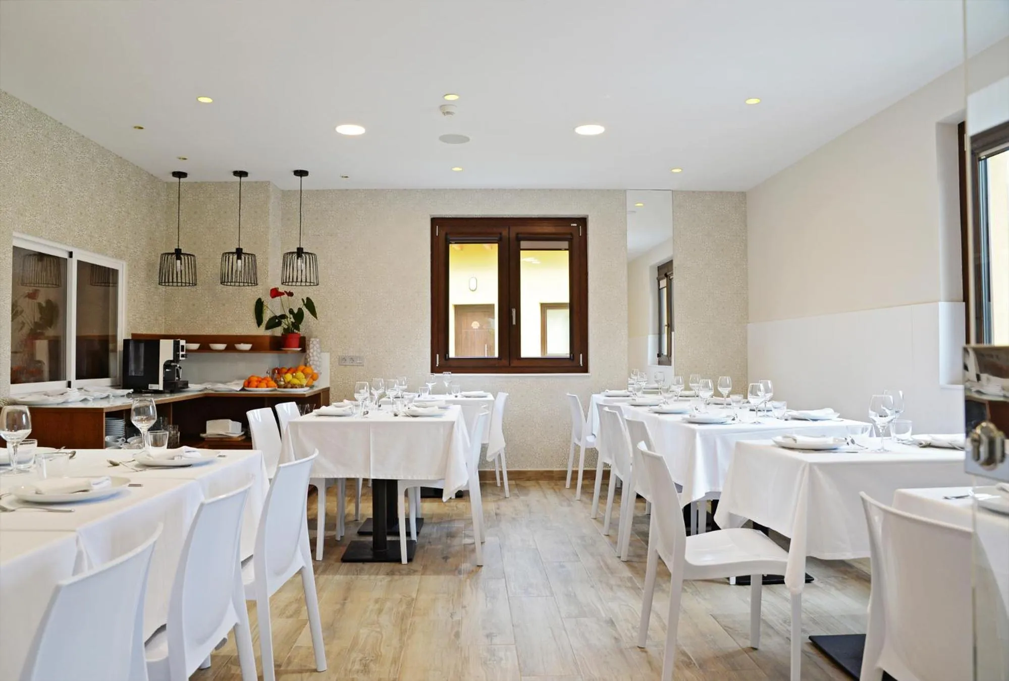 Restaurant/places to eat in Hotel Rural Oasibeth