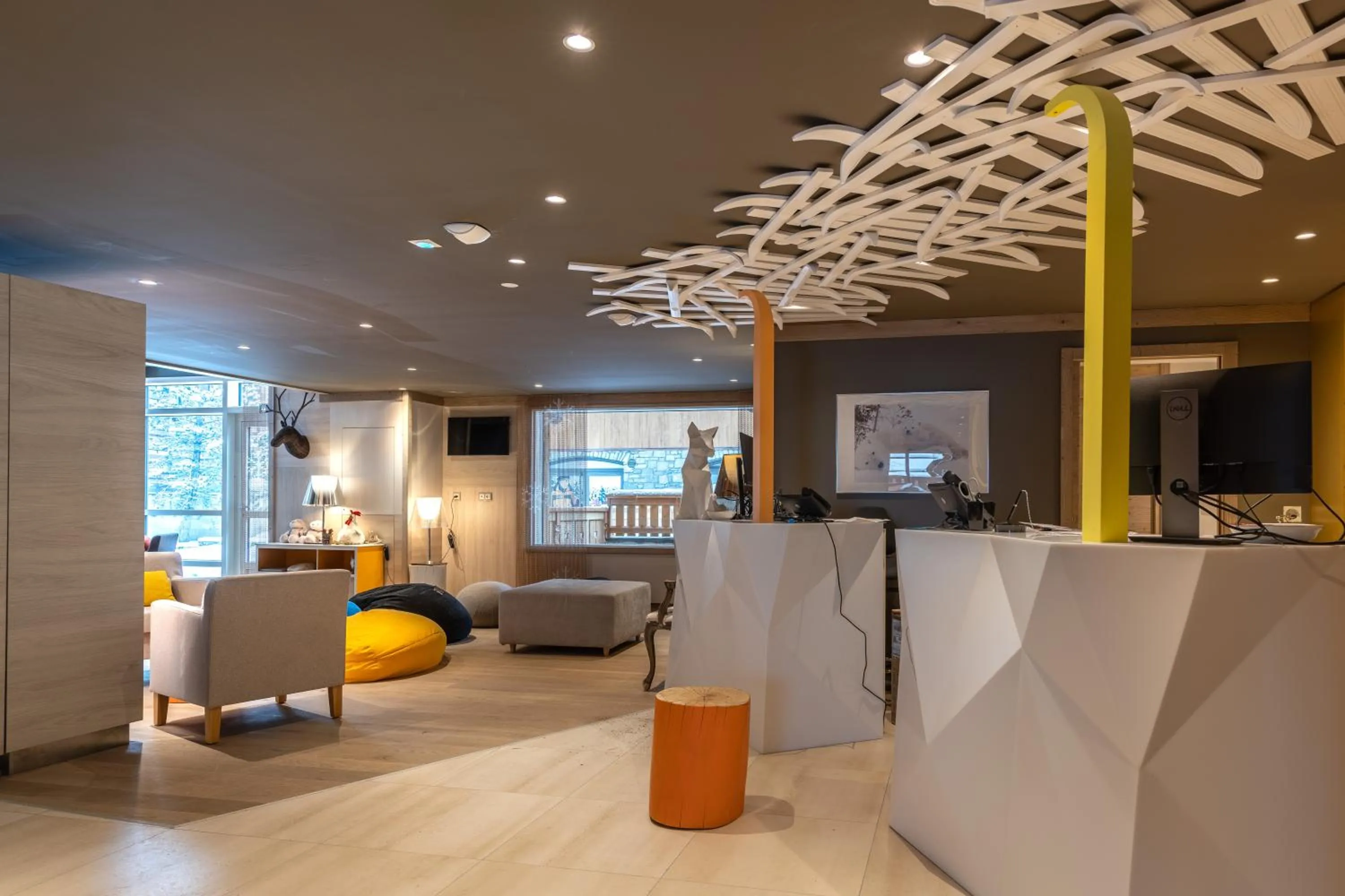 Communal lounge/ TV room in Résidence Pierre & Vacances Premium L'Hévana