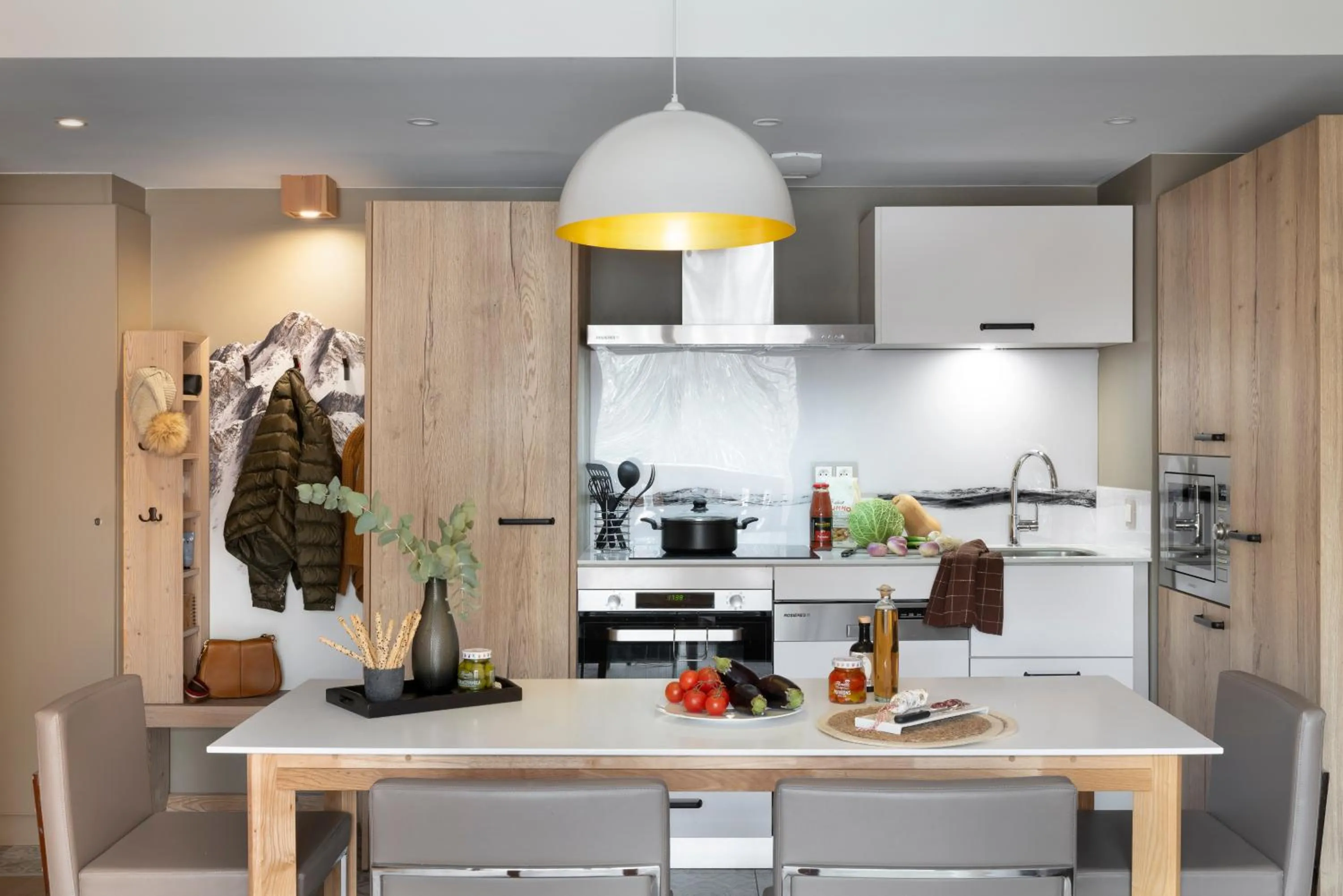 Kitchen or kitchenette in Résidence Pierre & Vacances Premium L'Hévana