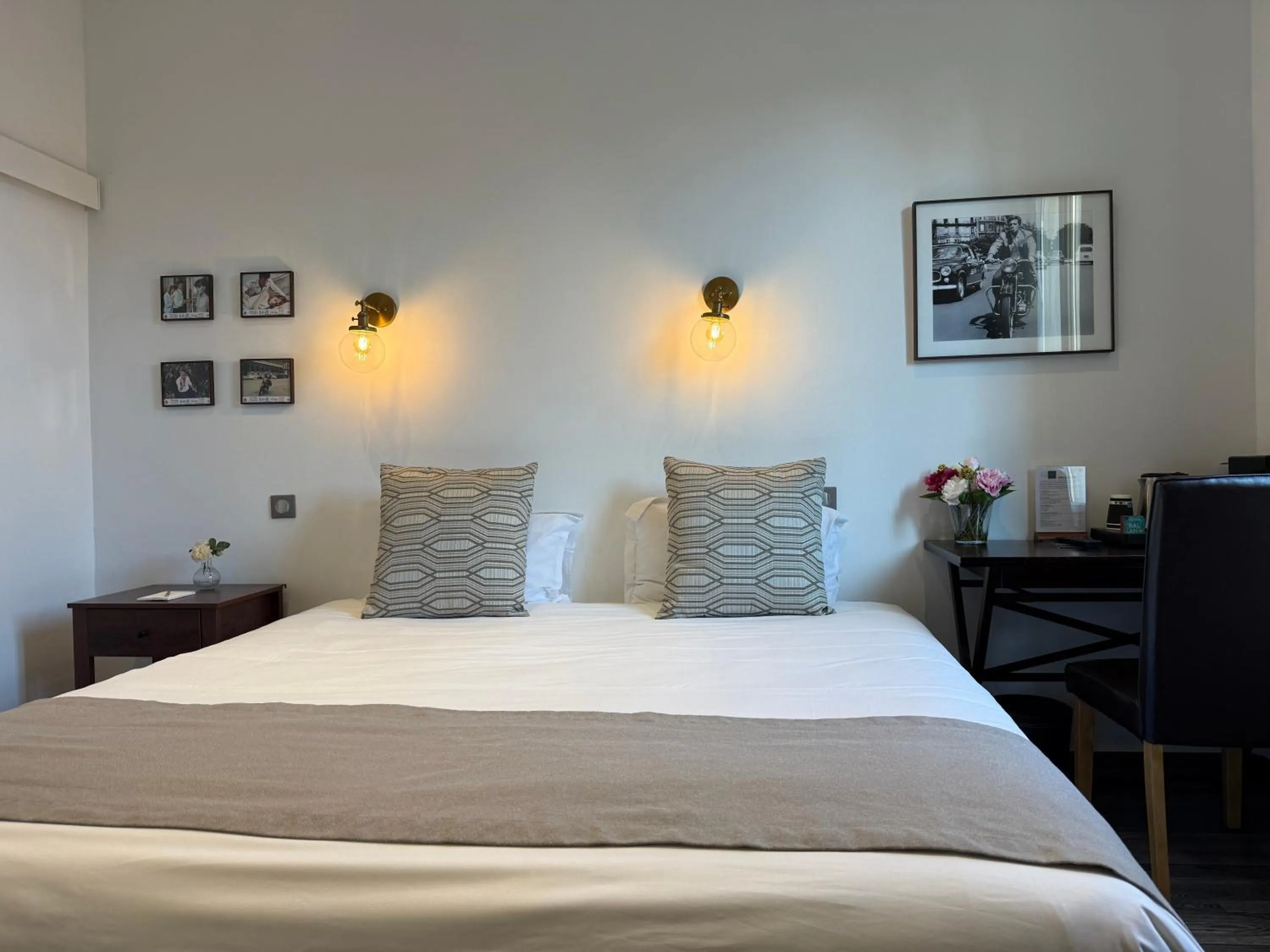 Bed in Ideal Sejour Cannes - Hôtel de Charme