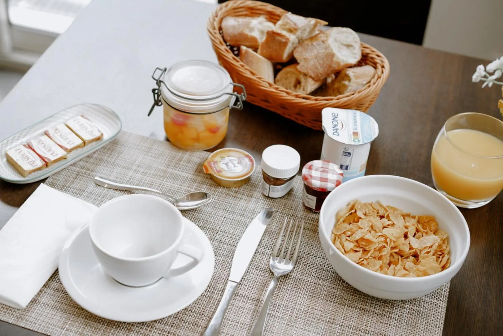 Food and drinks in Ideal Sejour Cannes - Hôtel de Charme