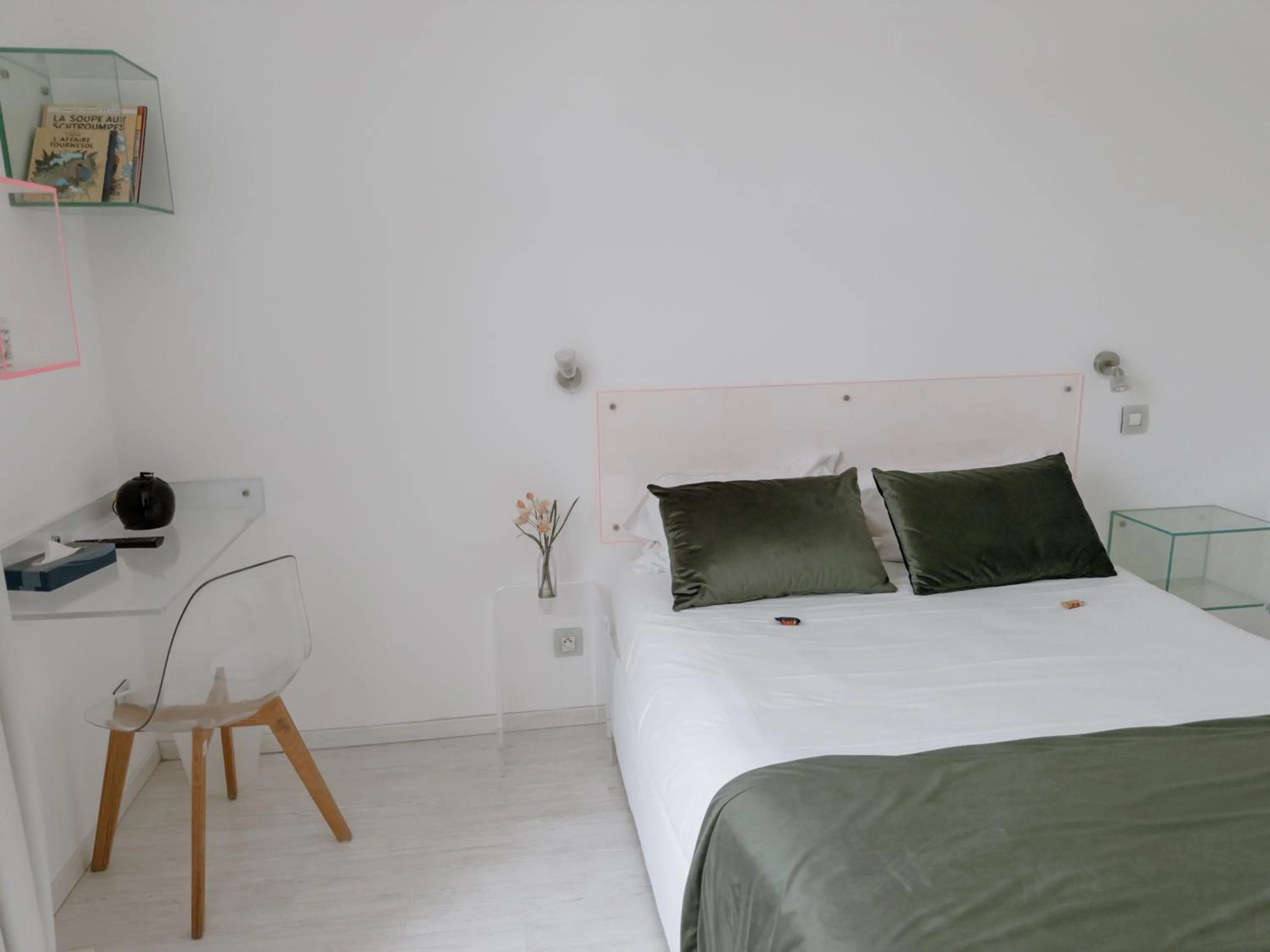 Bed in Ideal Sejour Cannes - Hôtel de Charme