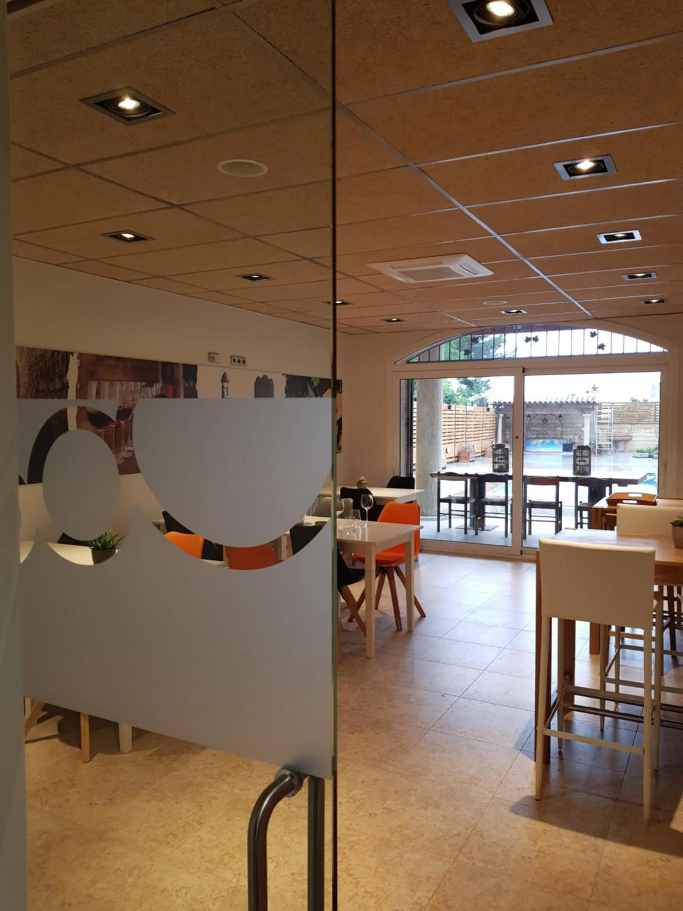 Restaurant/places to eat in Cal Roig Hotel Rural