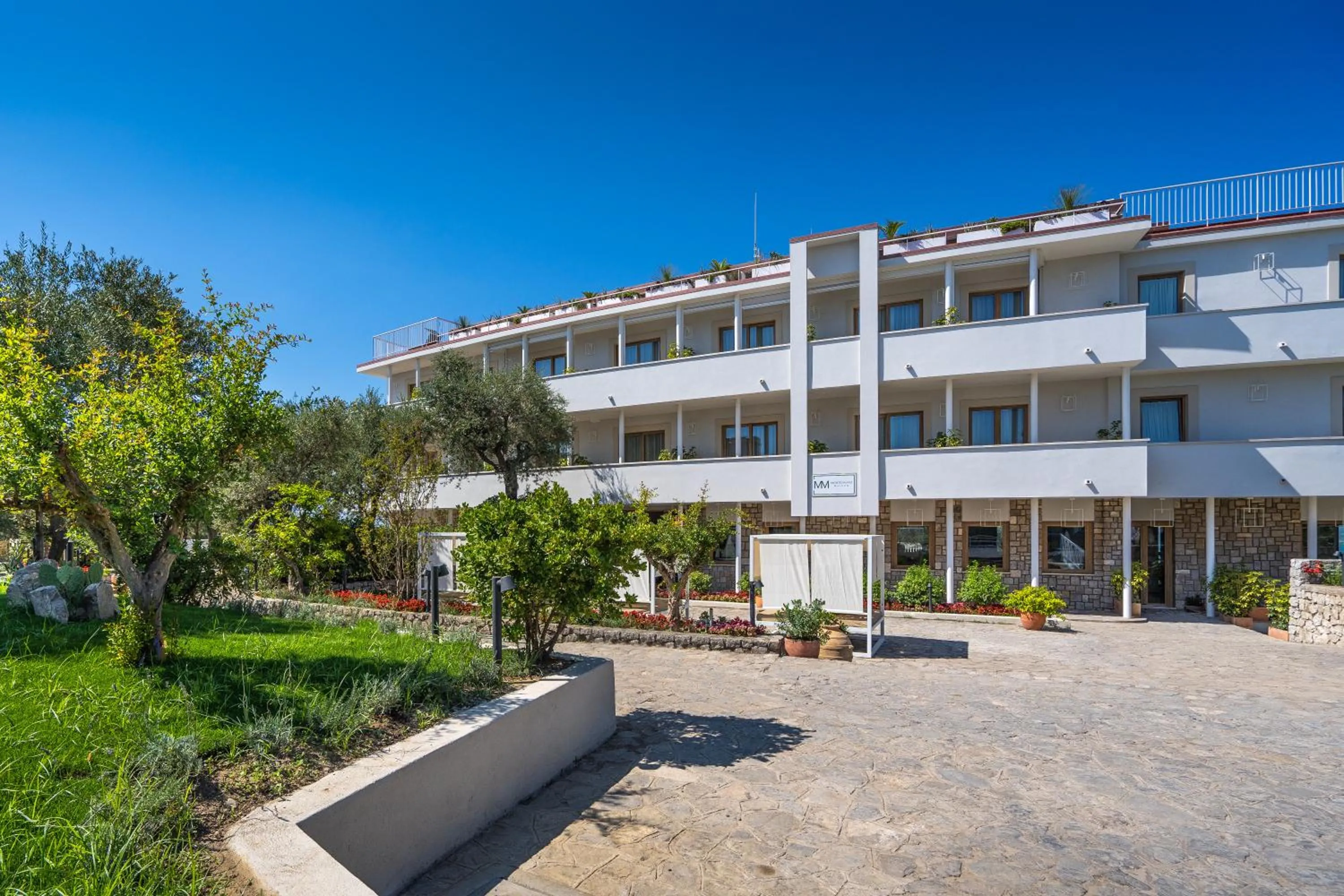 Property building in Maison Montechiaro