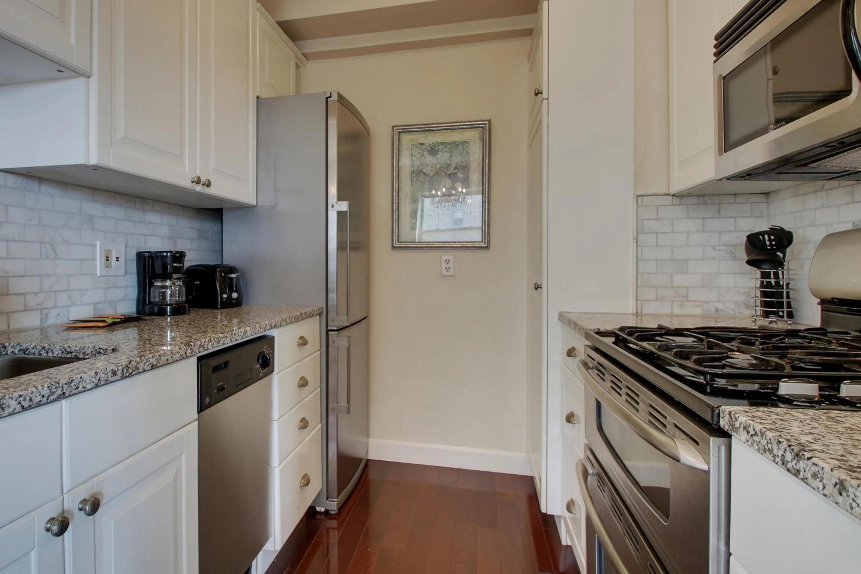 Knickerbocker on the Lake