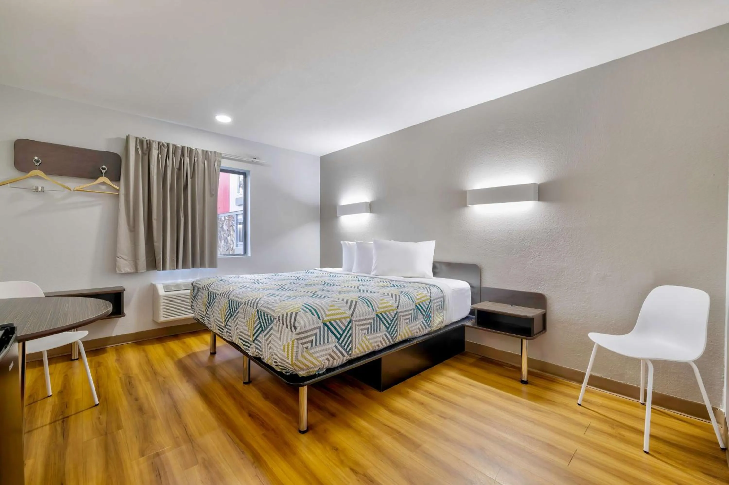 Bedroom, Bed in Motel 6 Little Rock AR South