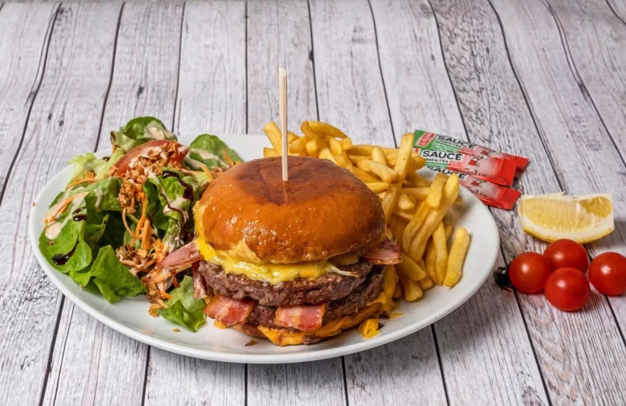 Restaurant/places to eat in The Originals Access, Hôtel Foix