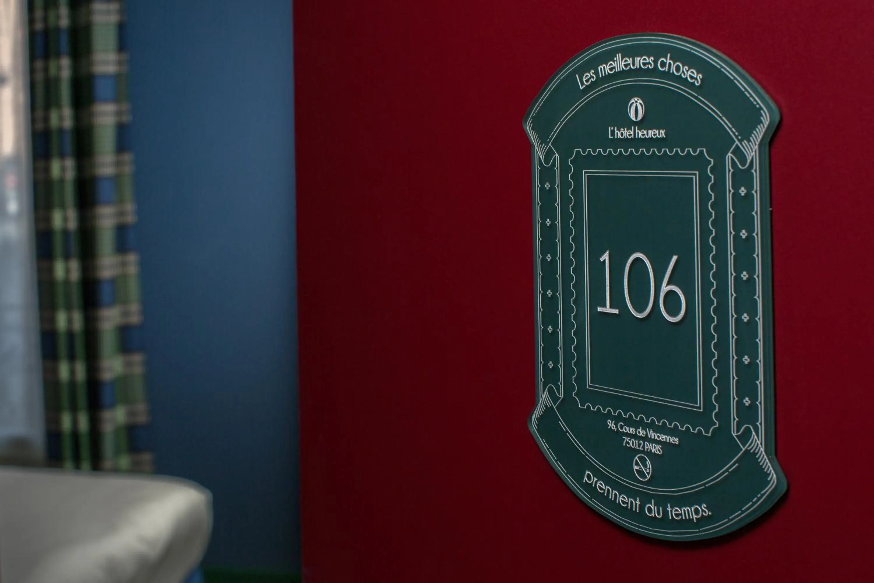 Decorative detail in ibis Styles Paris Nation Cours de Vincennes