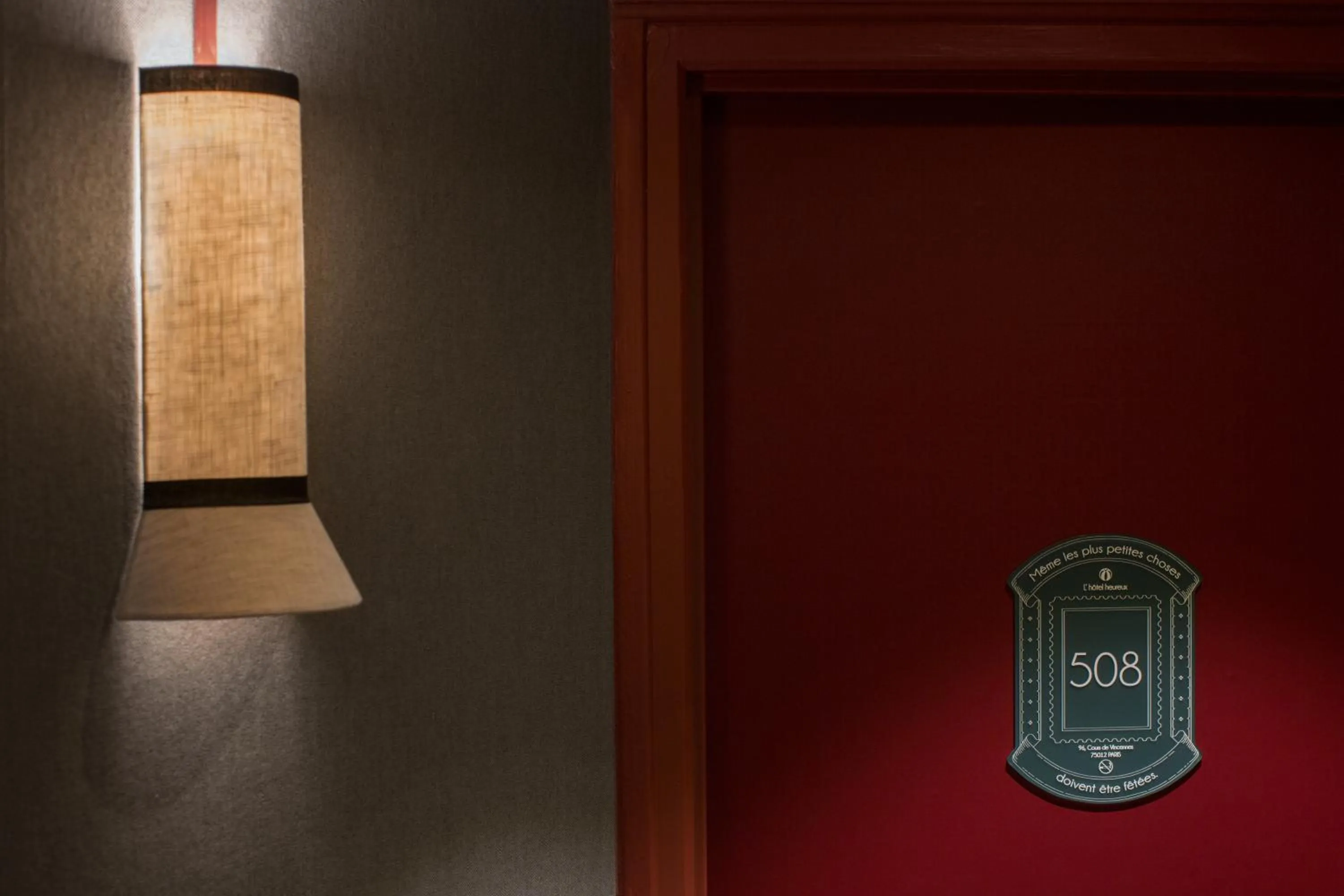 Decorative detail in ibis Styles Paris Nation Cours de Vincennes