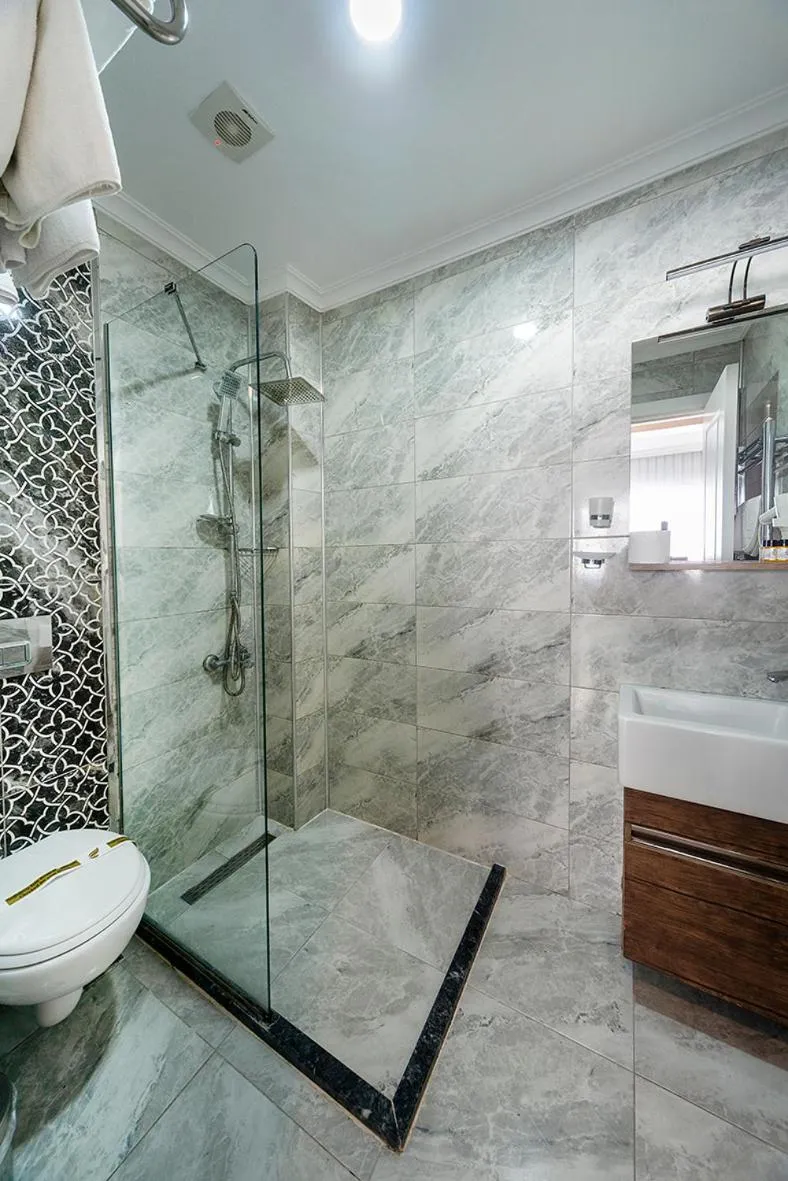 Bathroom in Beyazit Palace Hotel